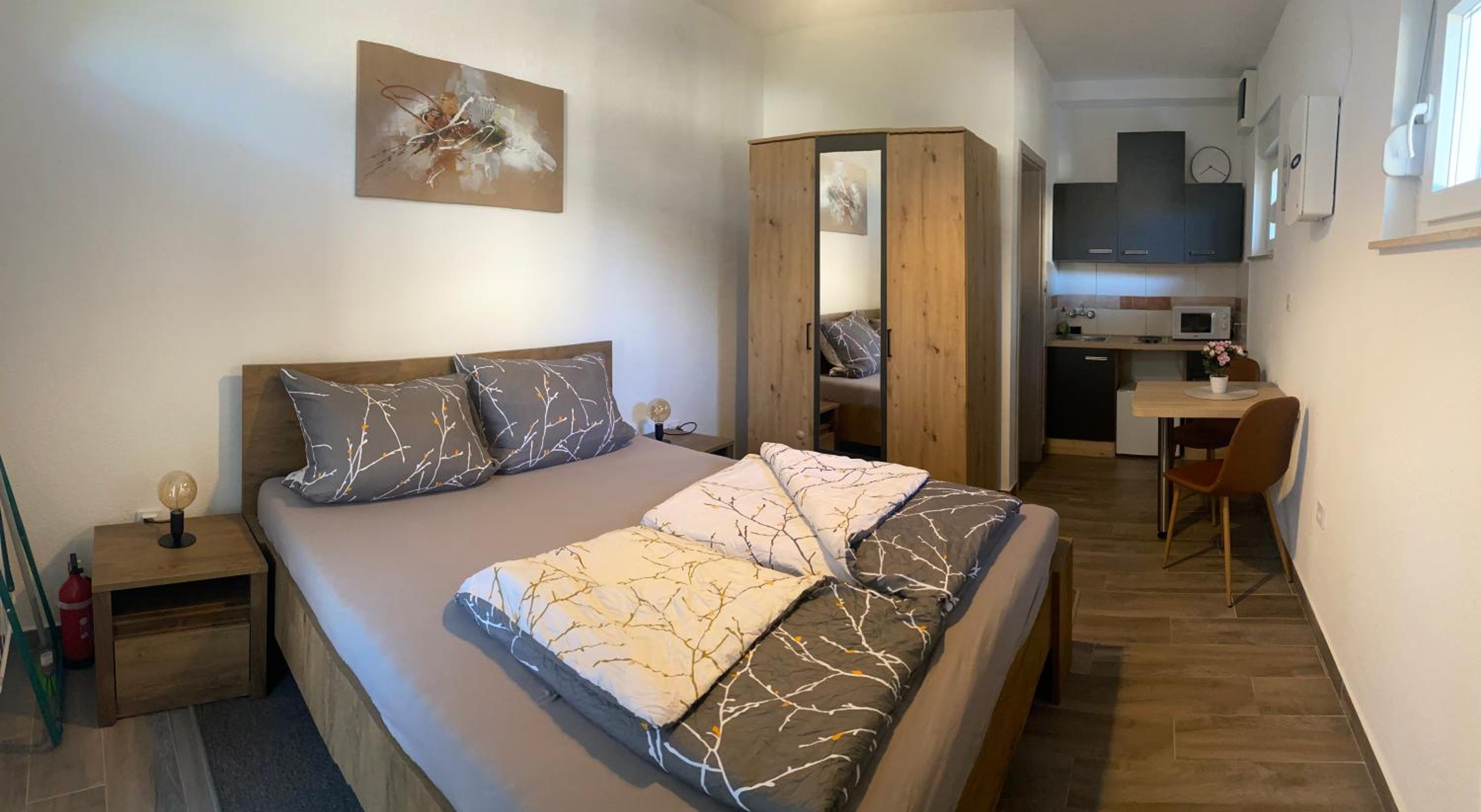 Studio Apartment