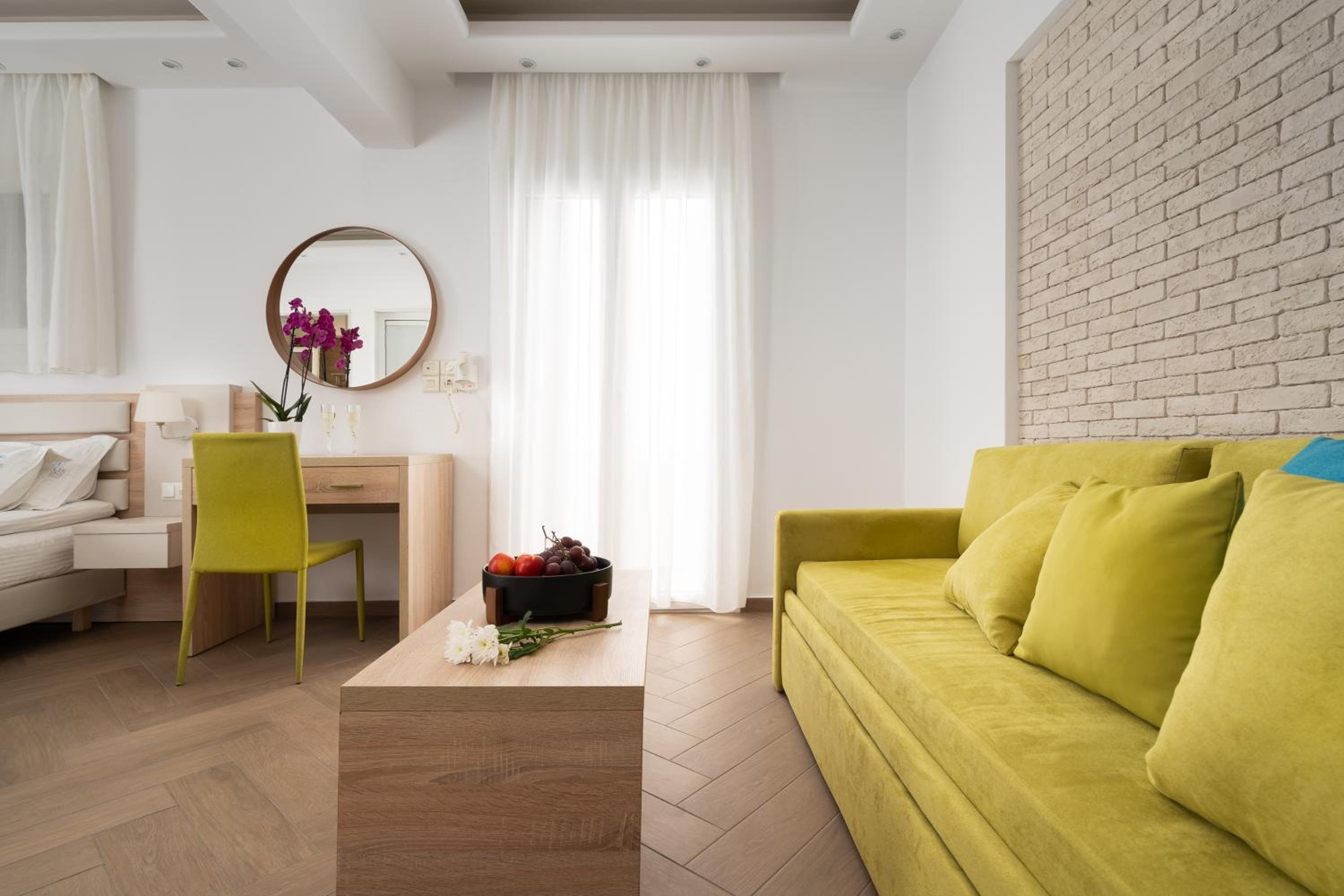 Suite photo 1