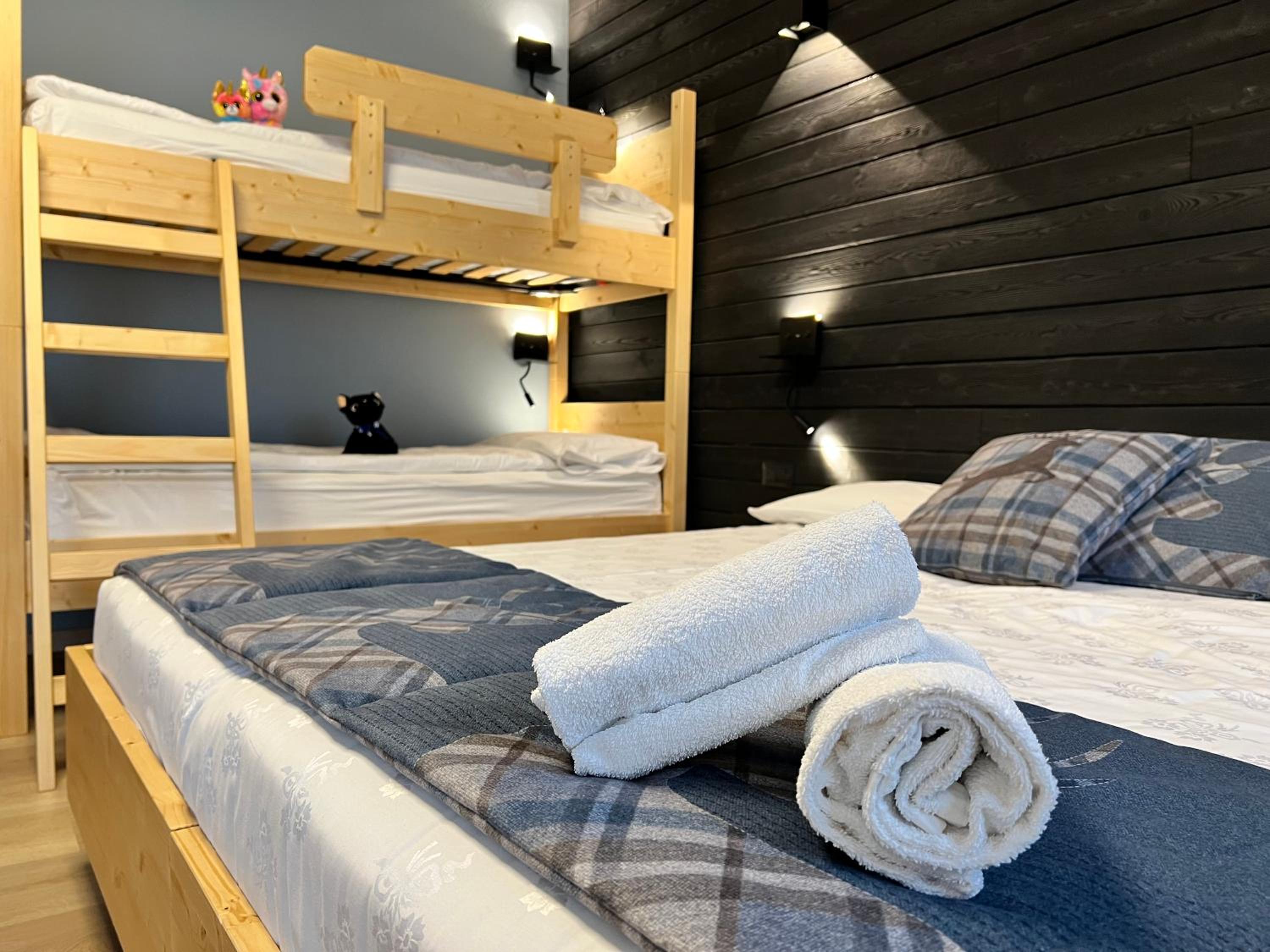 Deluxe Quadruple Room photo 2