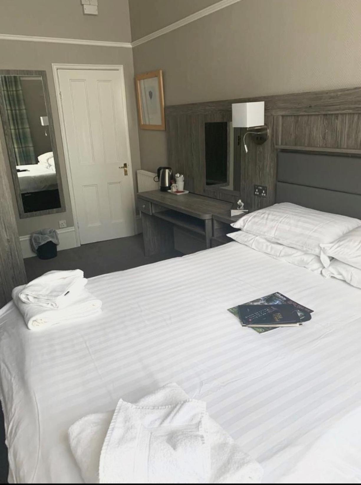 Standard Double Room - Photo 4