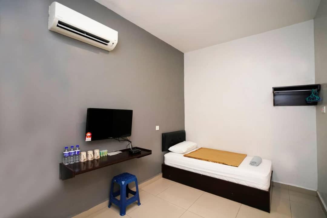 Deluxe Triple Room - Photo 2