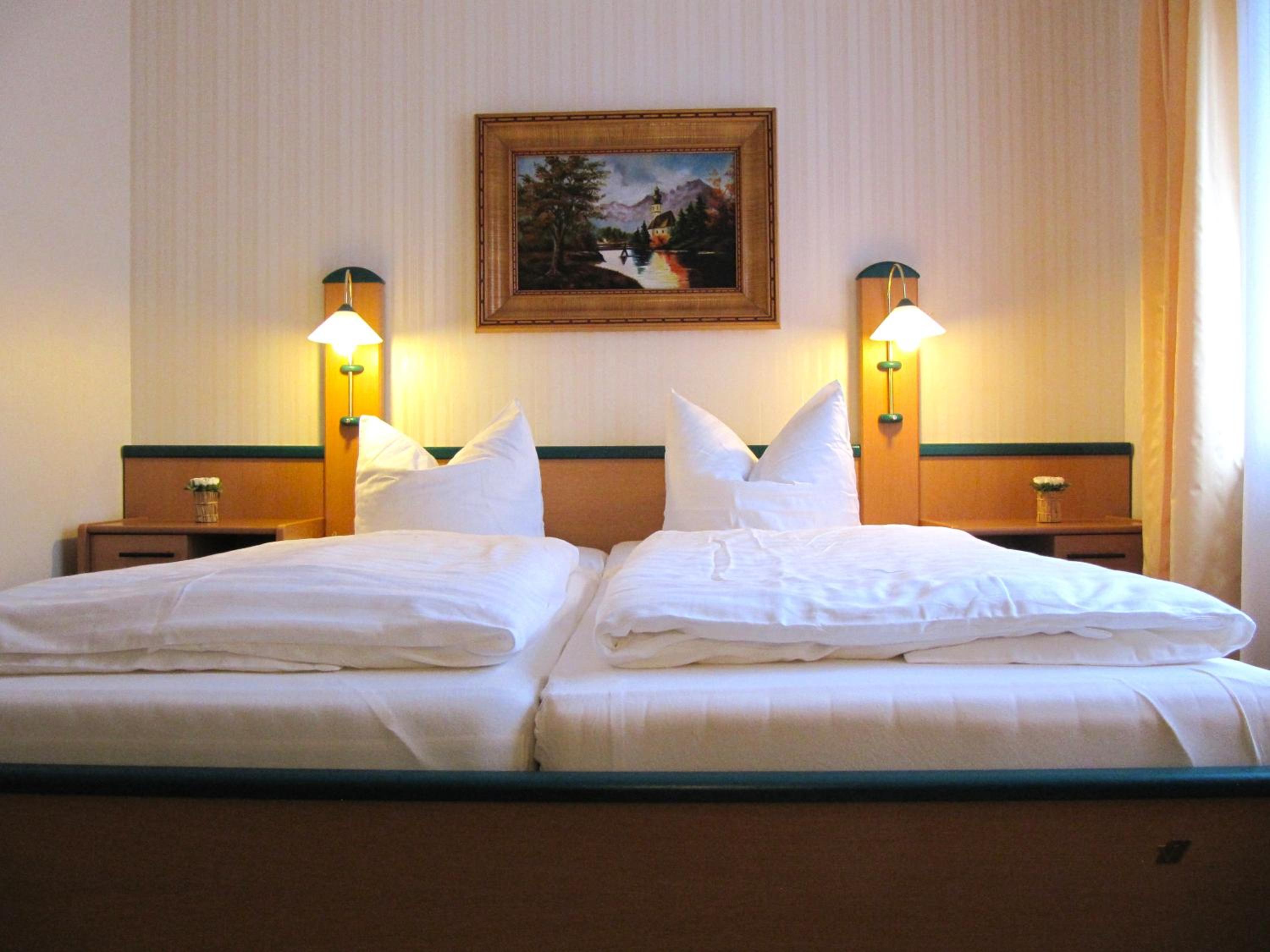 Double Room - Photo 2