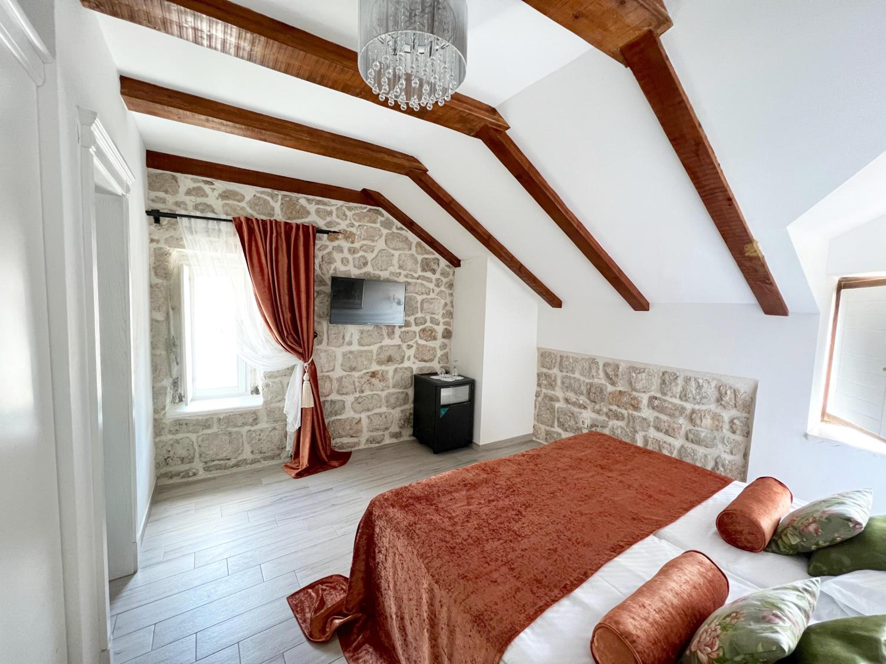 Comfort Double or Twin Room with City View photo 1