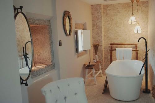 Deluxe King Room photo 3