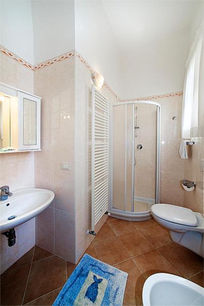 Double or Twin Room photo 3