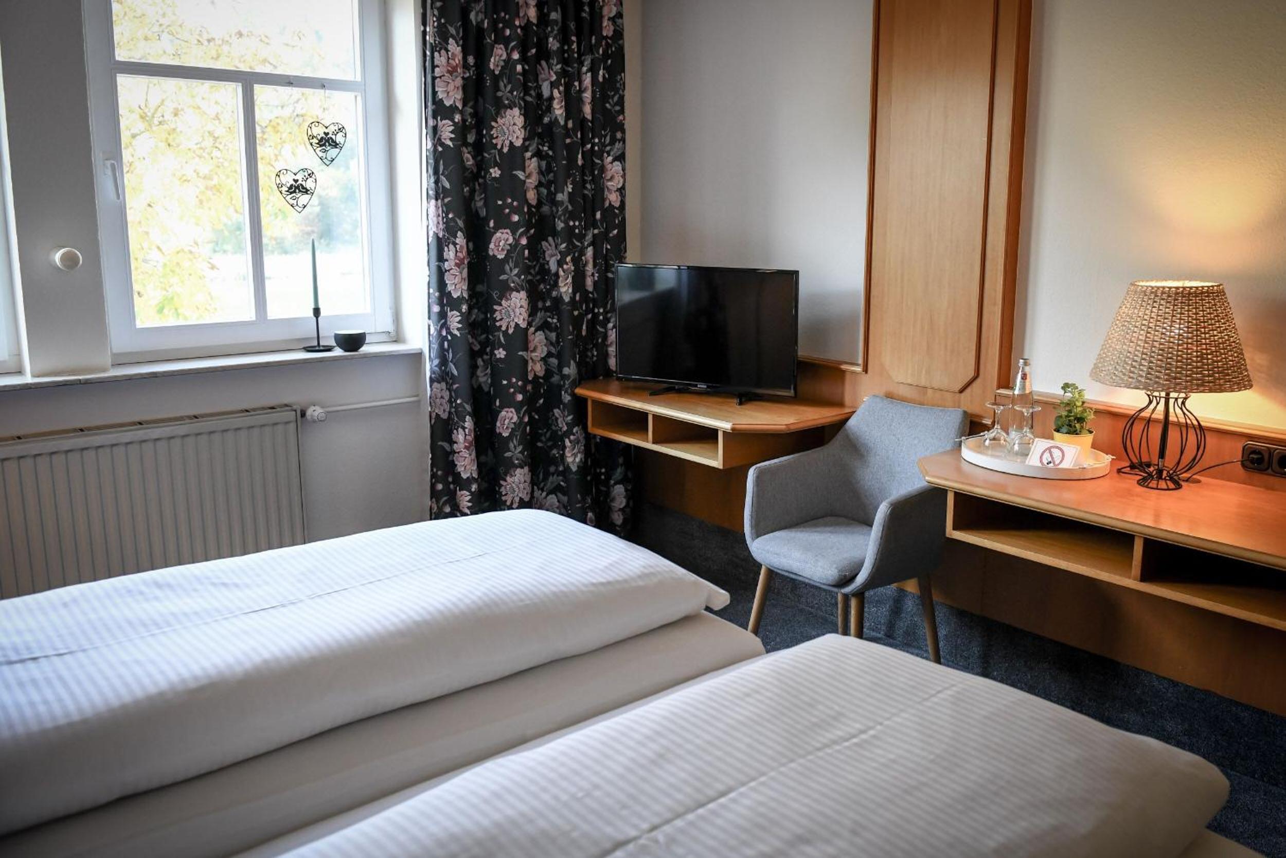 Double Room - Photo 8