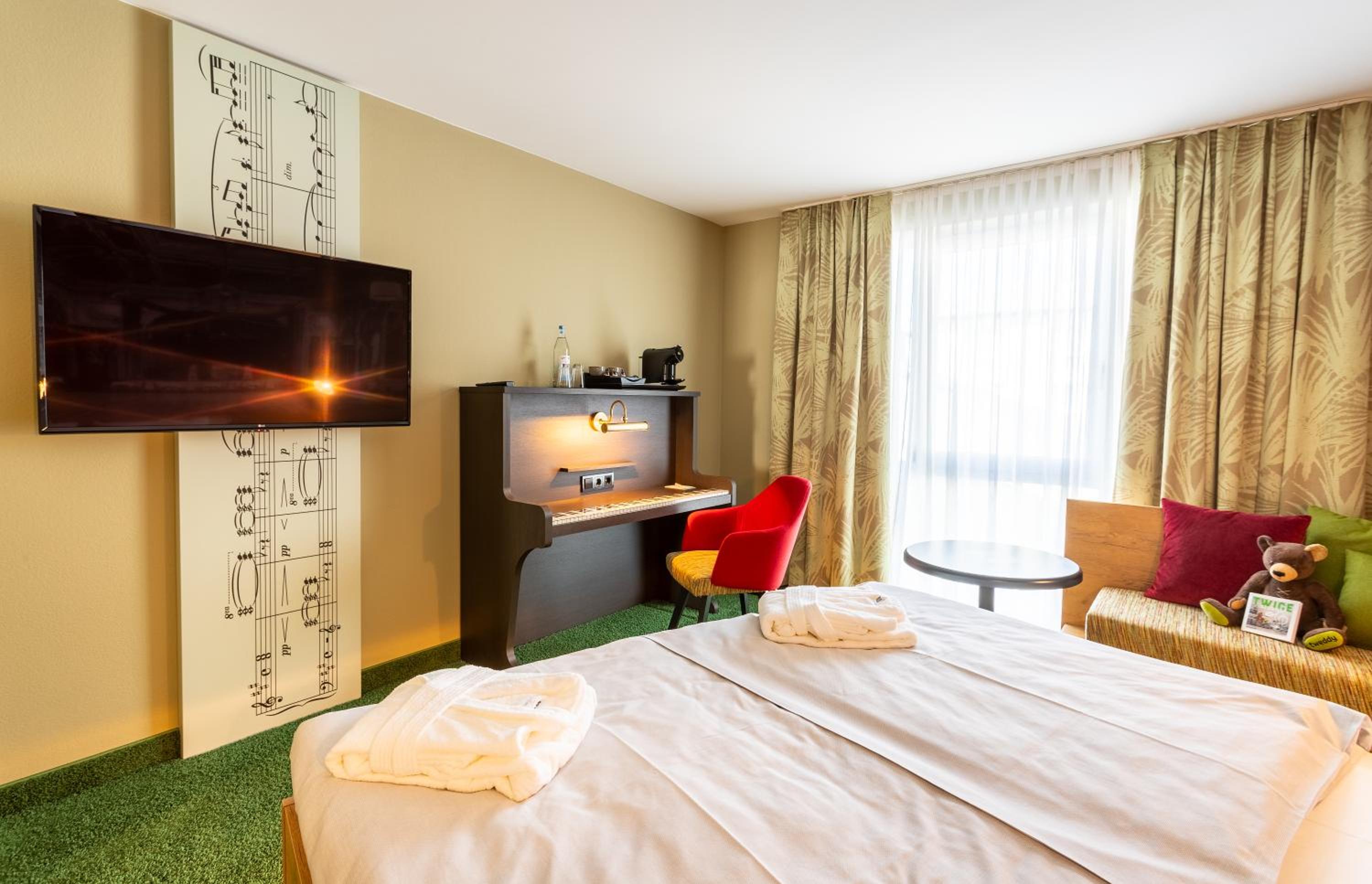 Doppelzimmer „MIGHTY“ mit Kaffeemaschine und ruhiger Lage - Photo 10