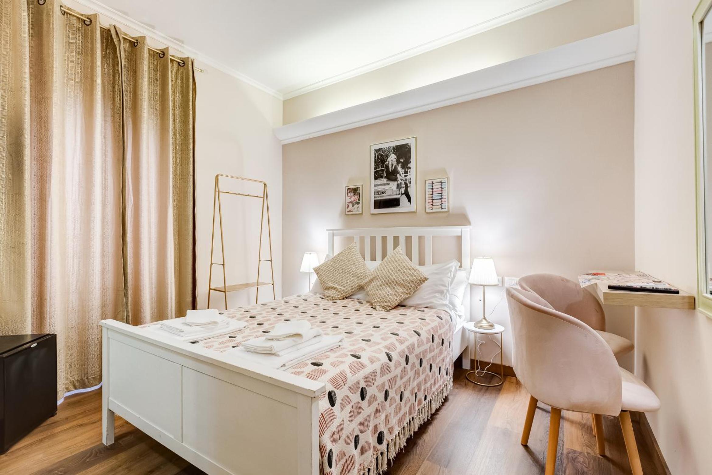 Double Room with Private Bathroom