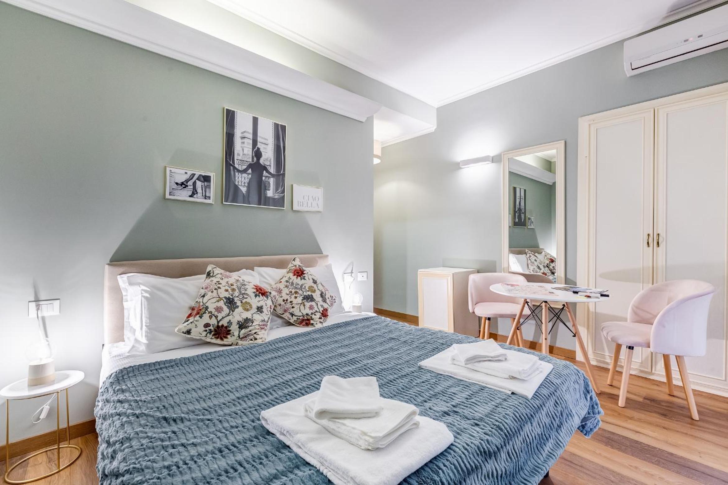 Deluxe Double or Twin Room