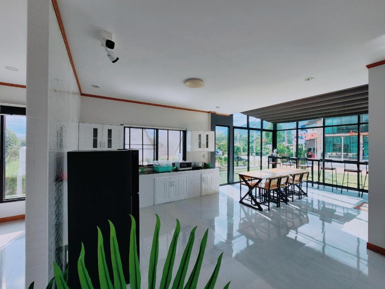 Three-Bedroom House - Photo 14