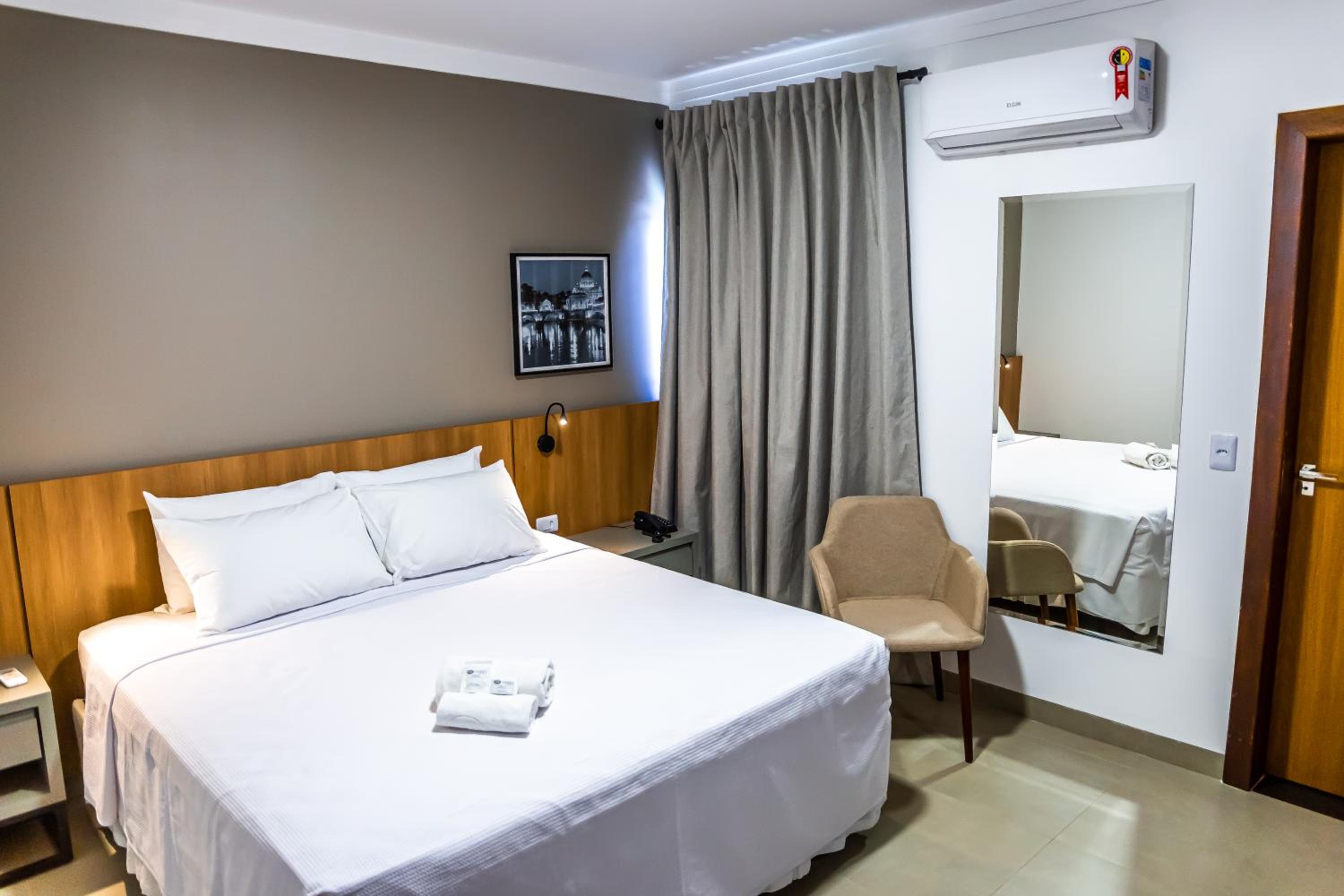 Executive Suite photo 2