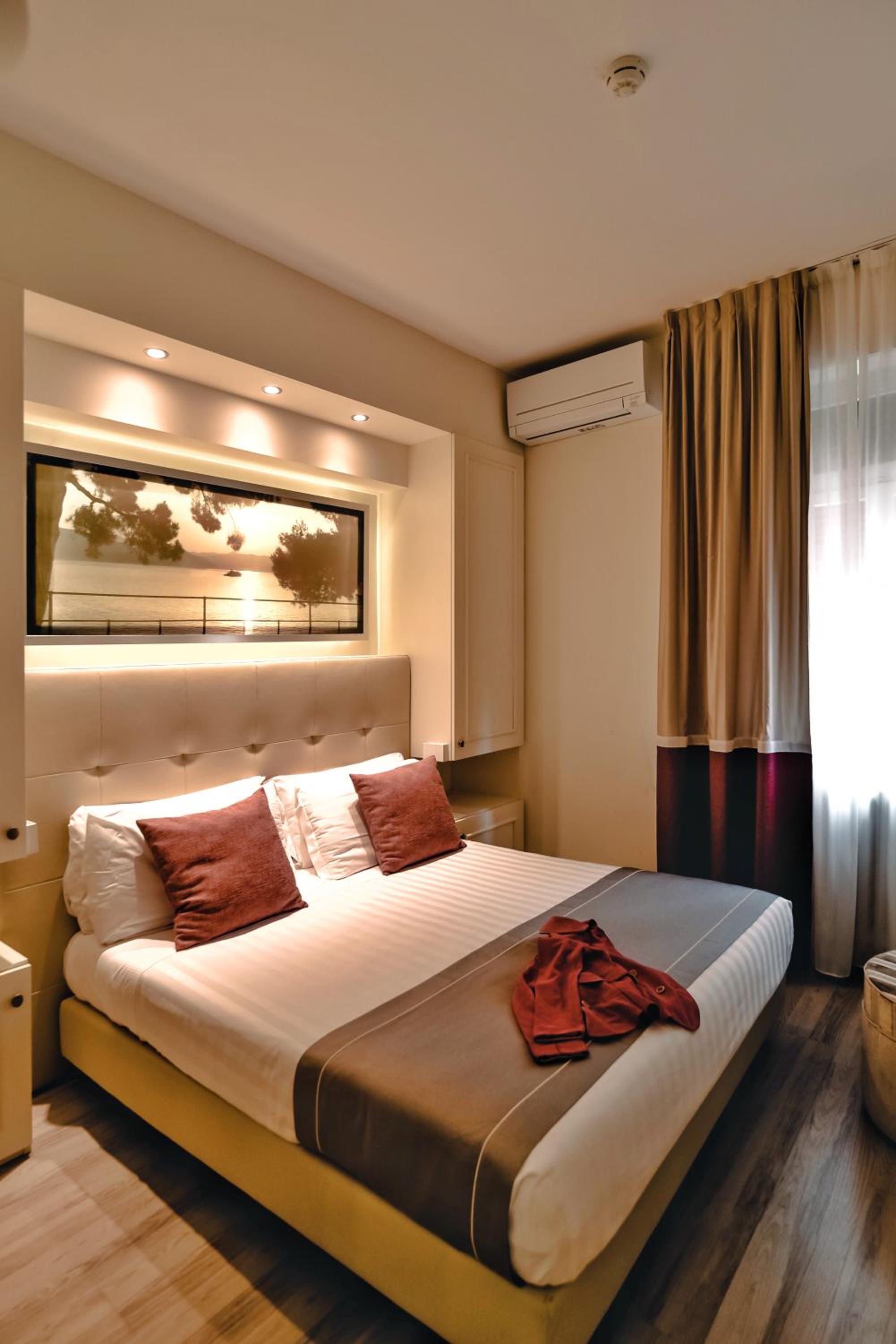 Small Double Room photo 3