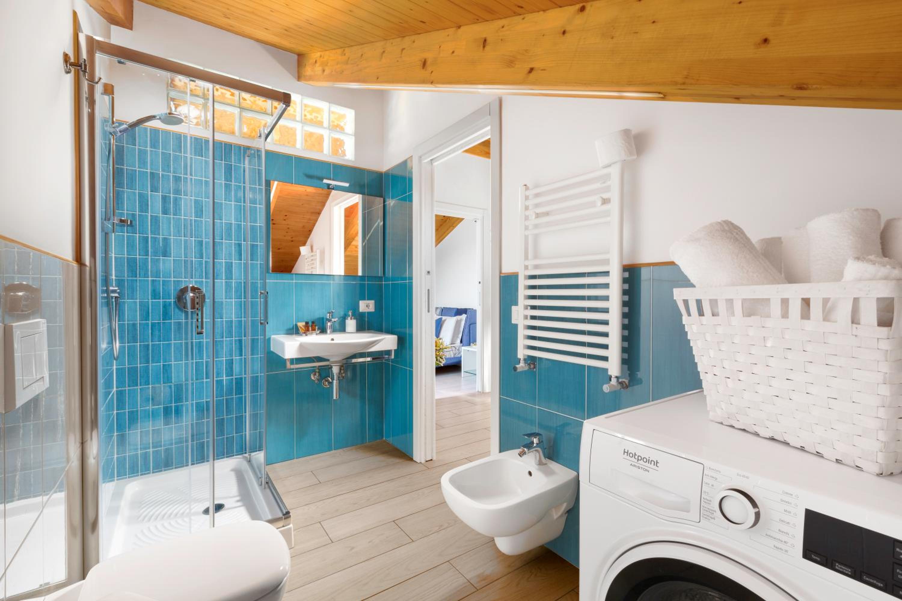Junior Suite with Sea View - Photo 10