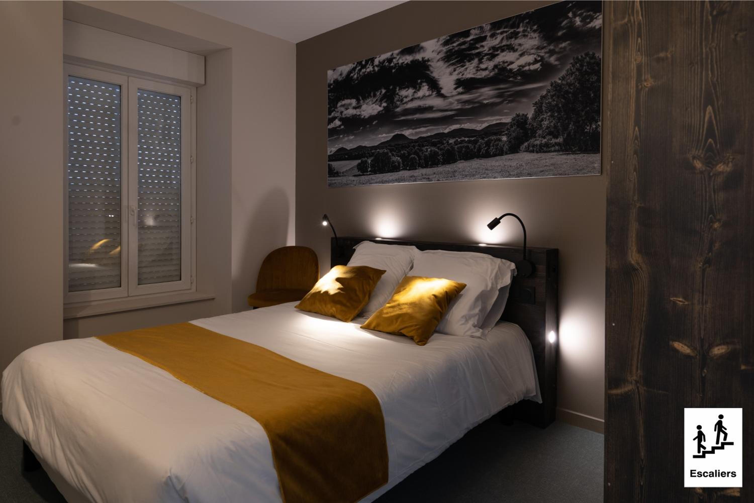 Standard Double Room only accessible by stairs photo 1