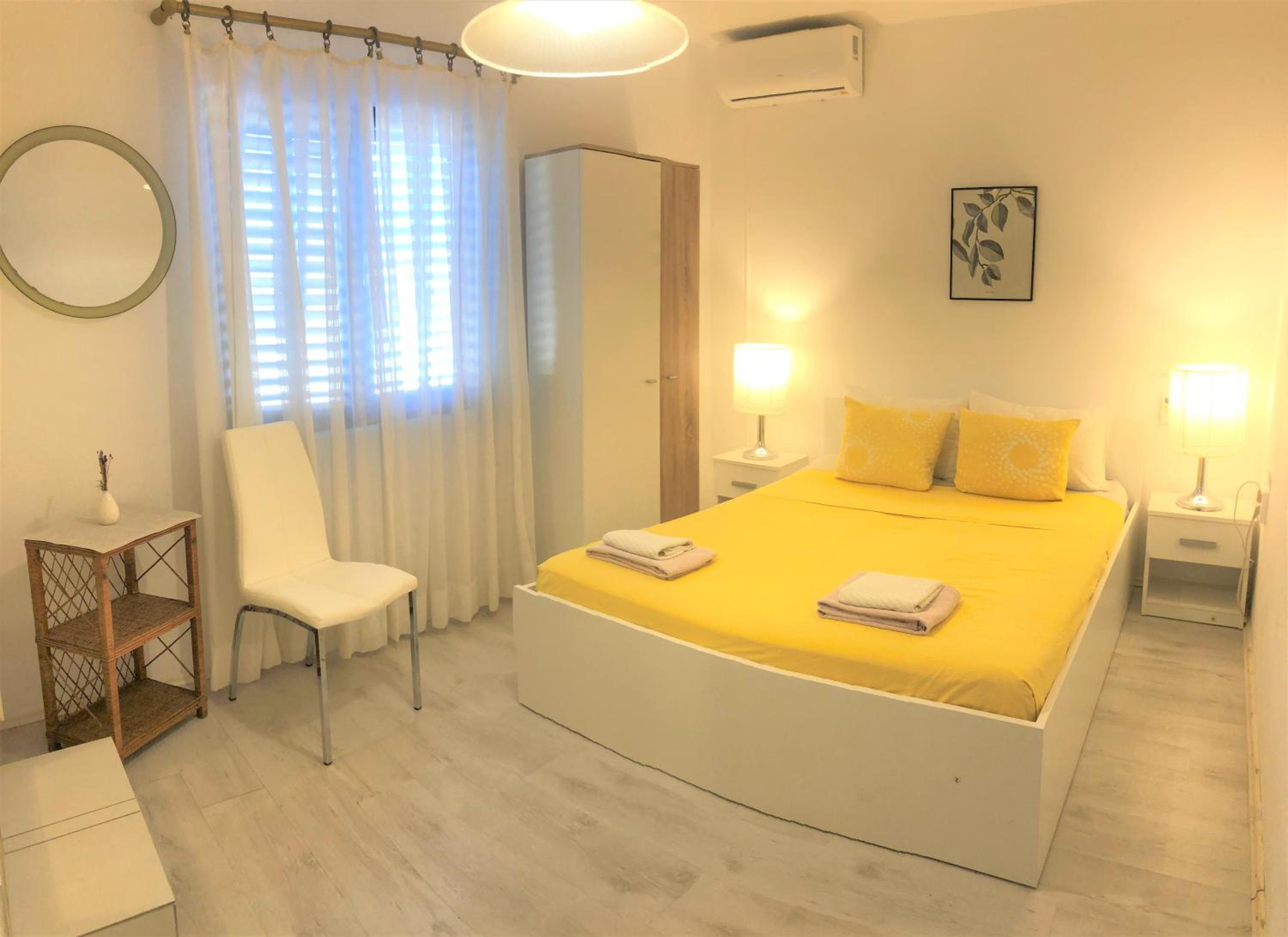 Double Room with Private Bathroom photo 1