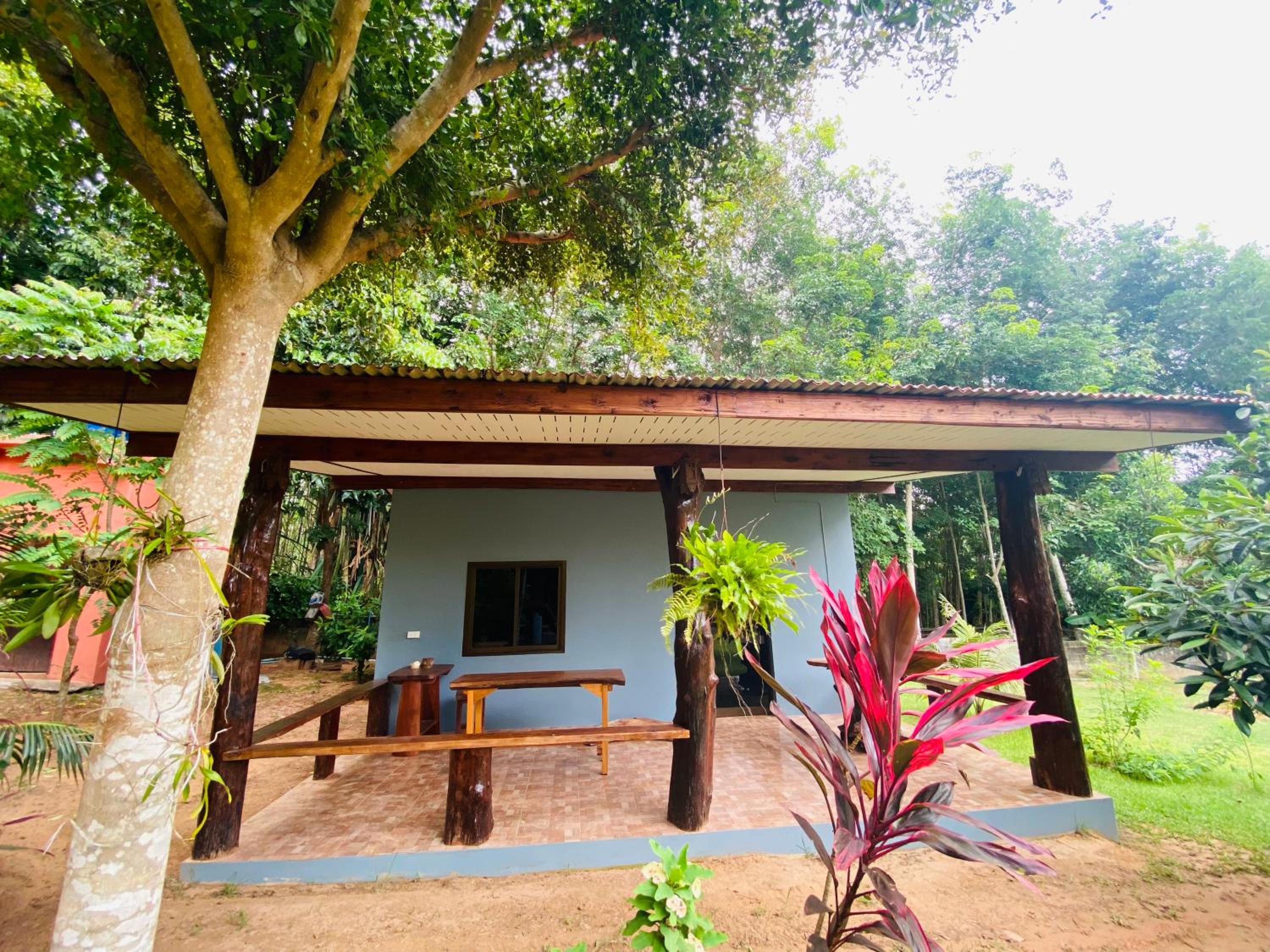One-Bedroom House - Photo 17