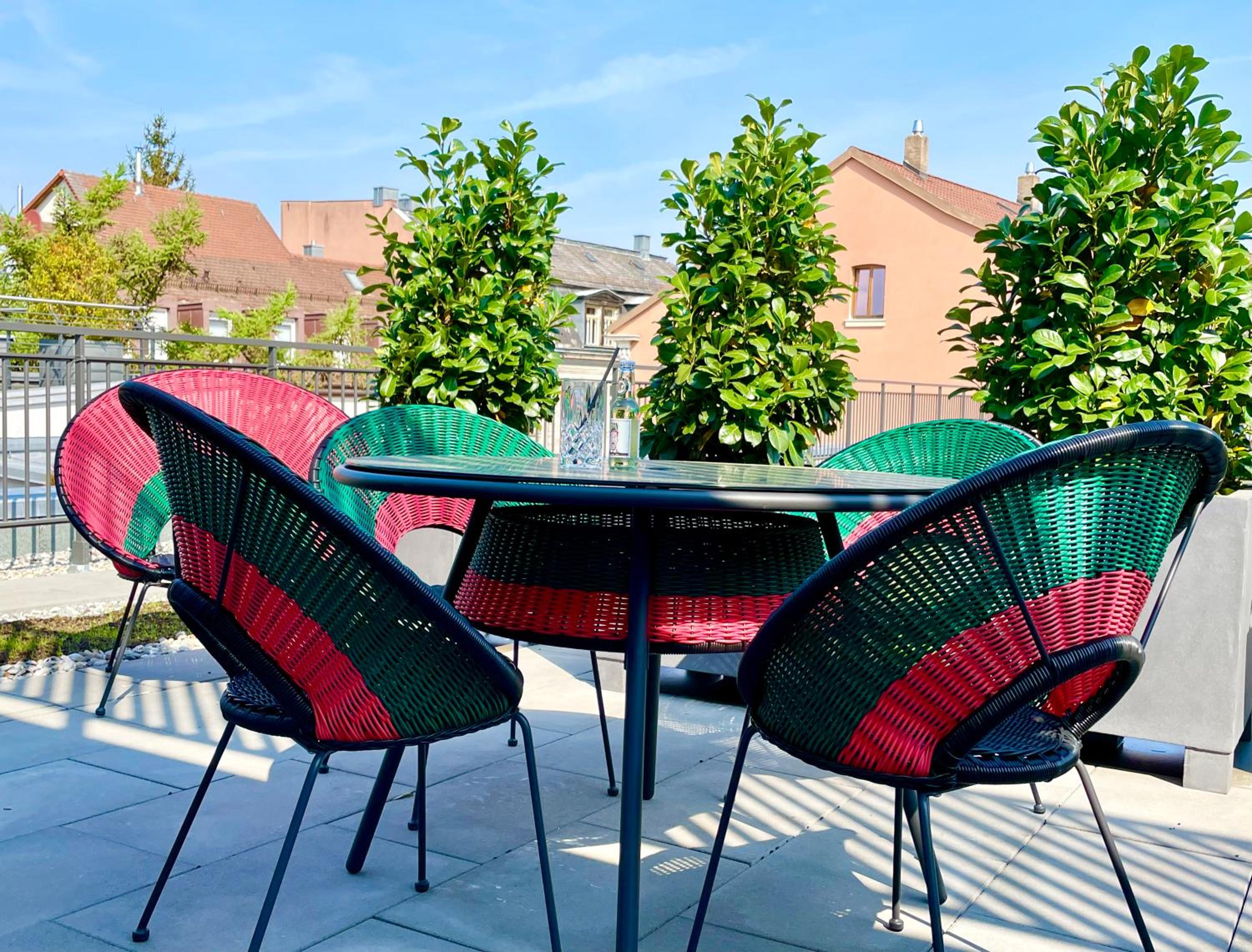 Apartment with Terrace - Photo 2