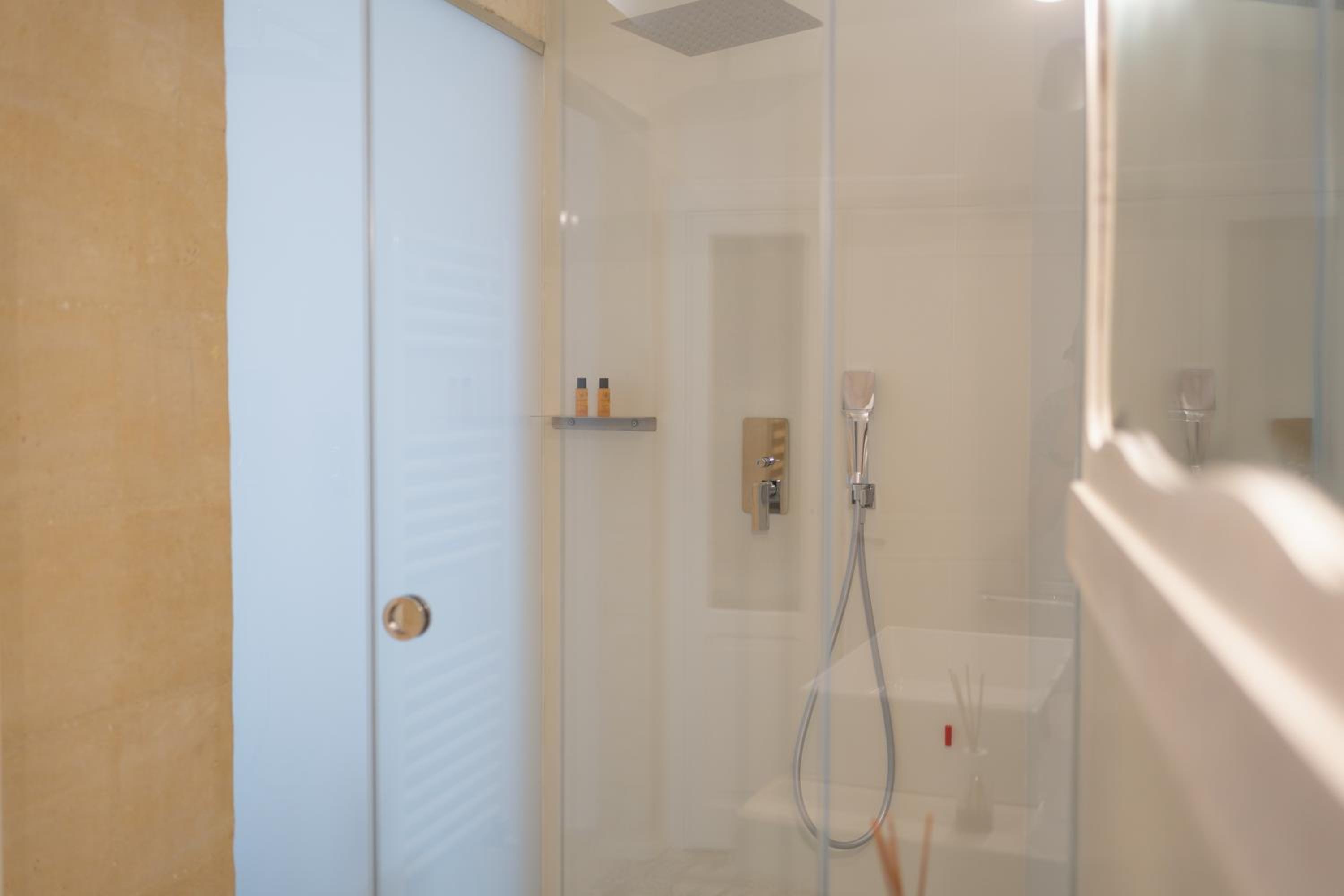 Family Suite - Photo 7
