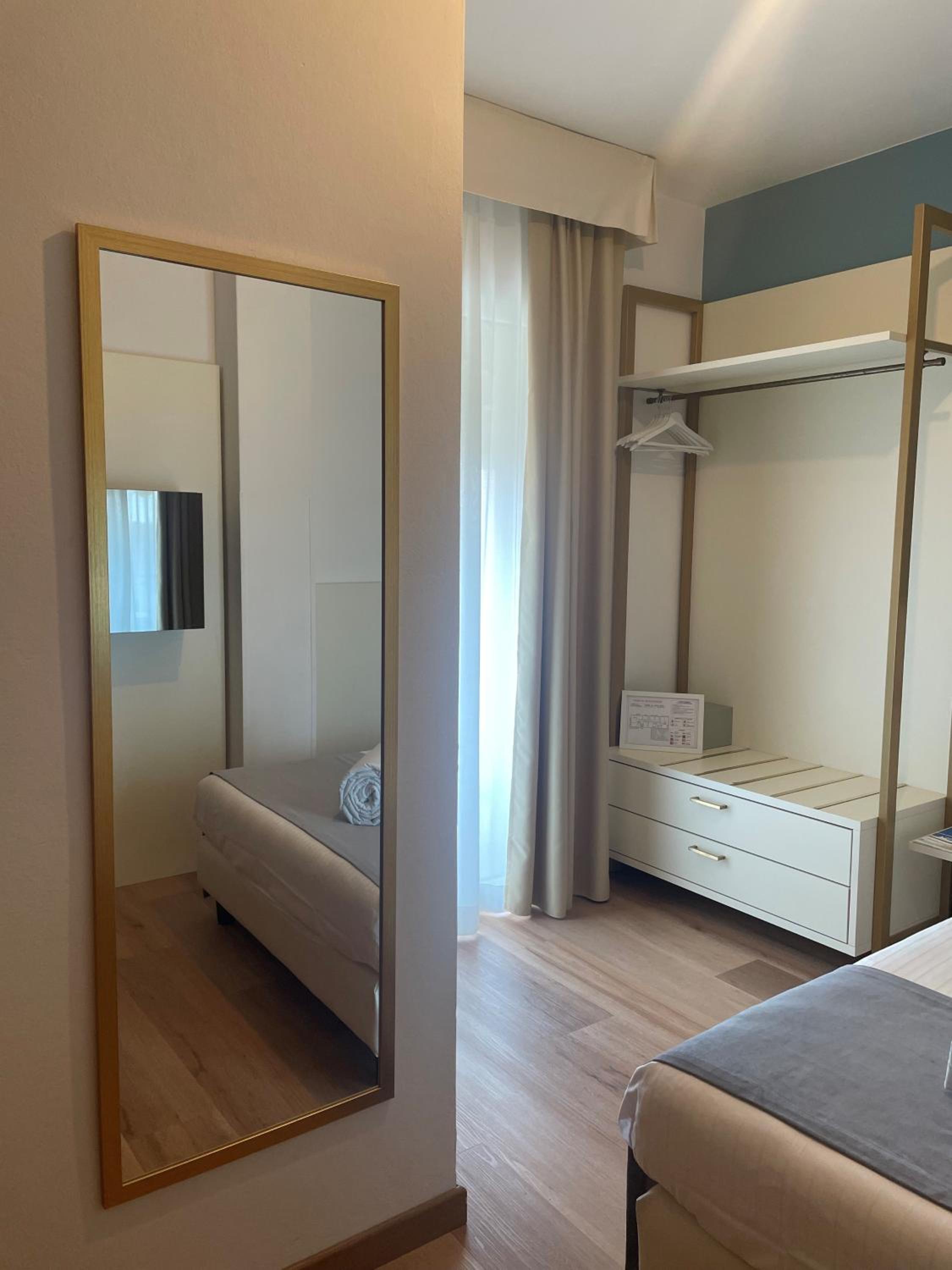 Single Room with Balcony photo 2