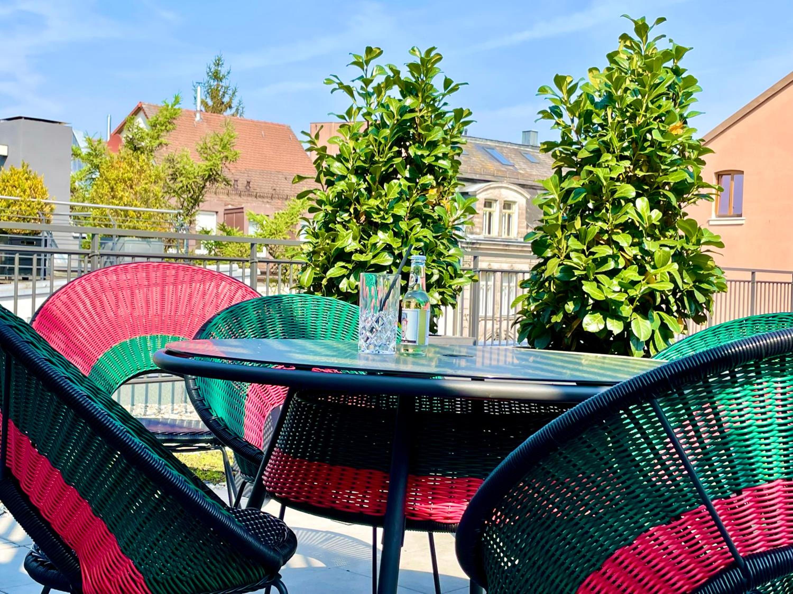 Apartment with Terrace - Photo 7
