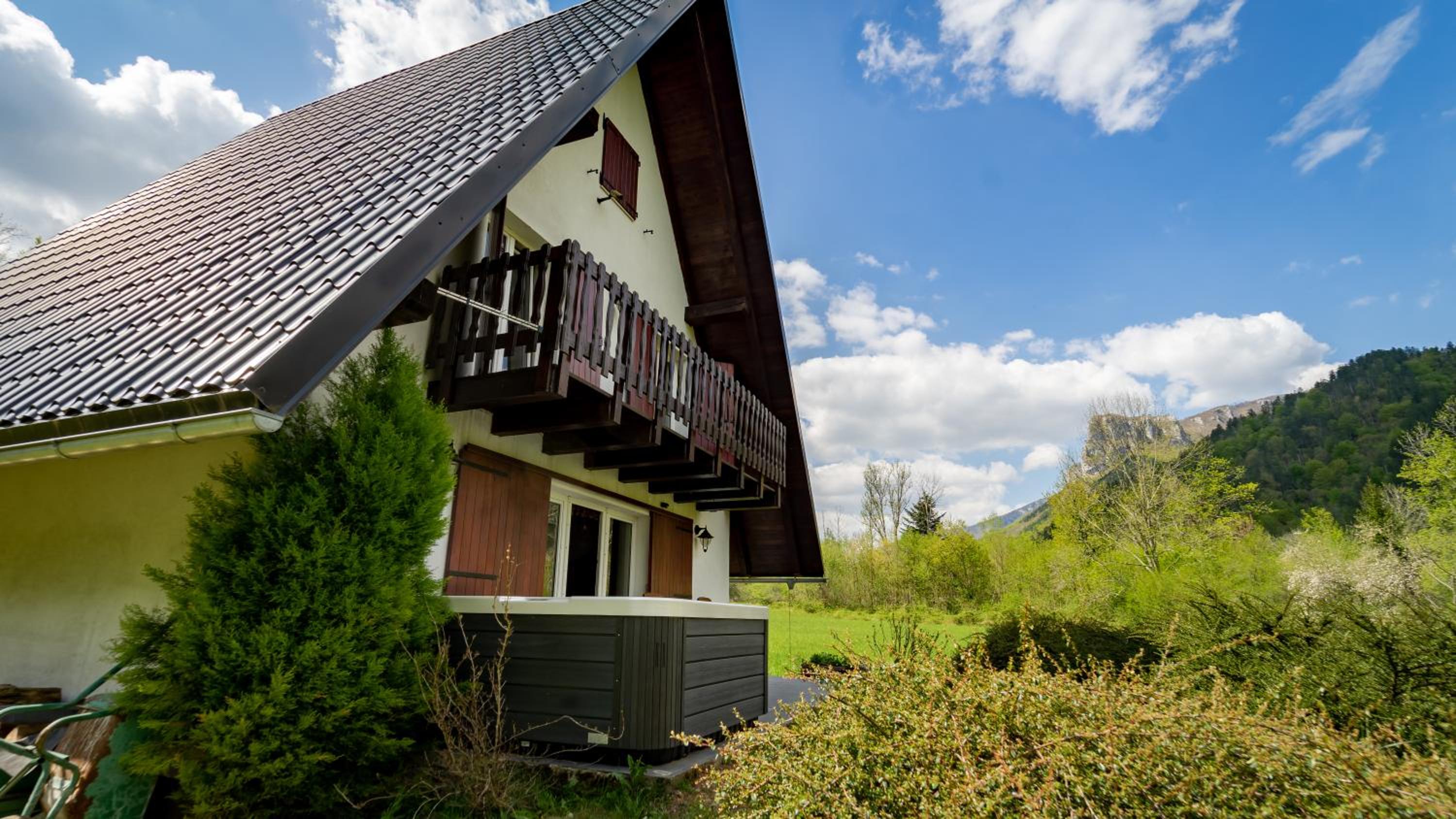Three-Bedroom Chalet photo 3