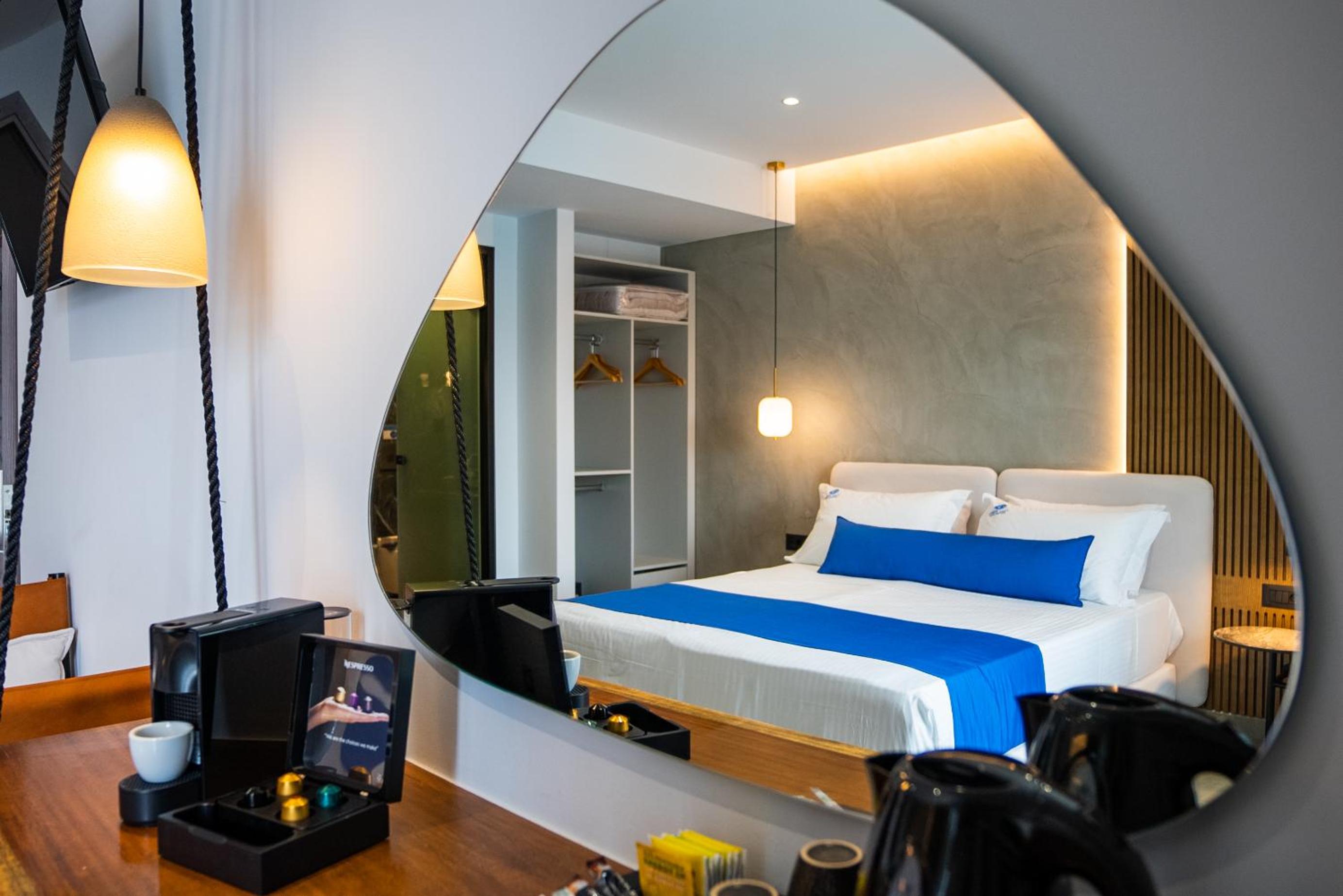 Deluxe Double or Twin Room with Spa Bath - Photo 5
