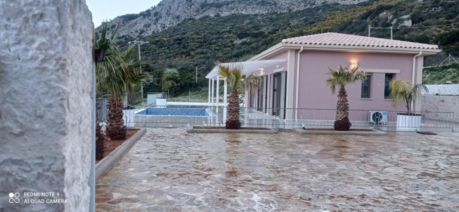Two-Bedroom Villa photo 2