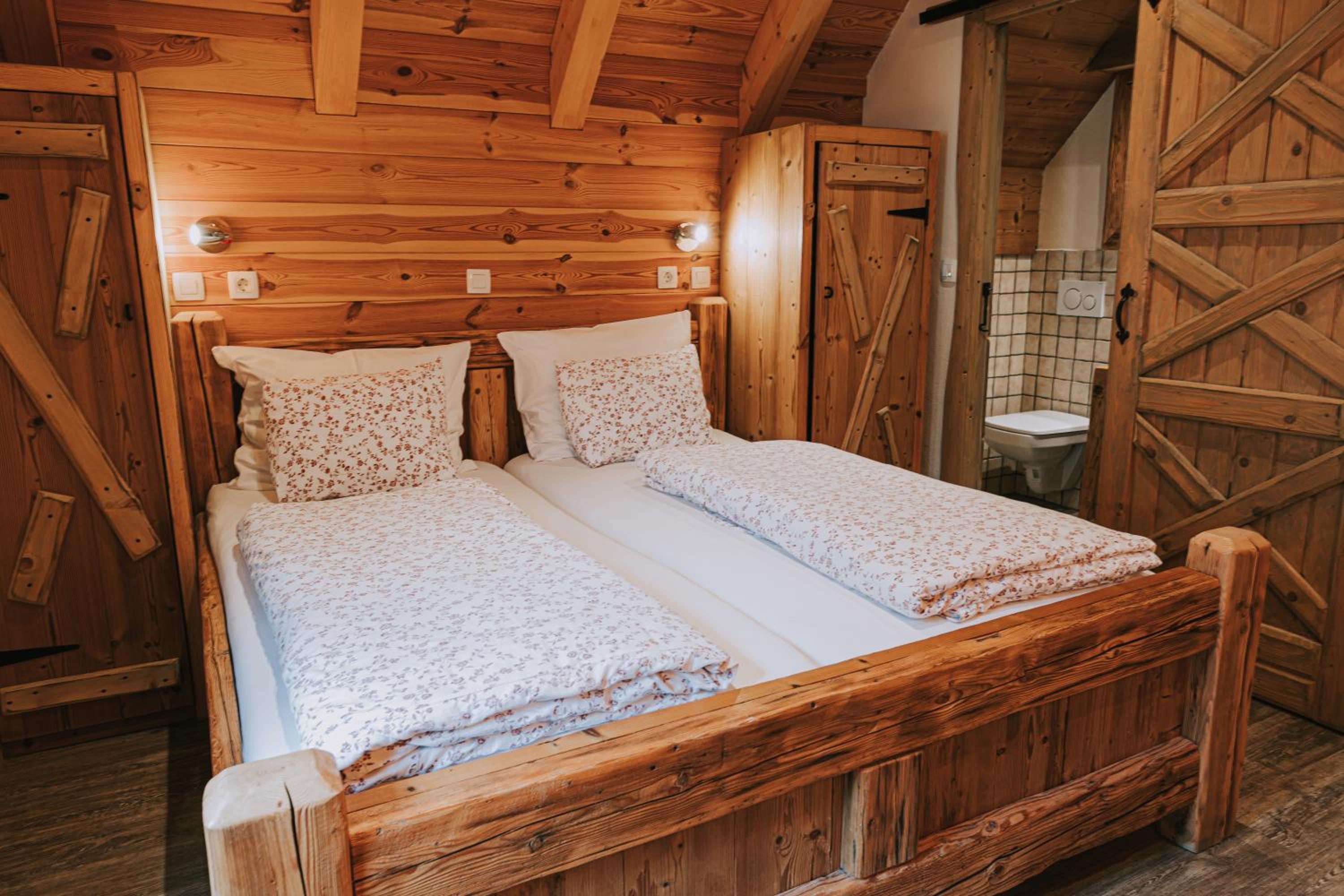 Small Double or Twin Room photo 3