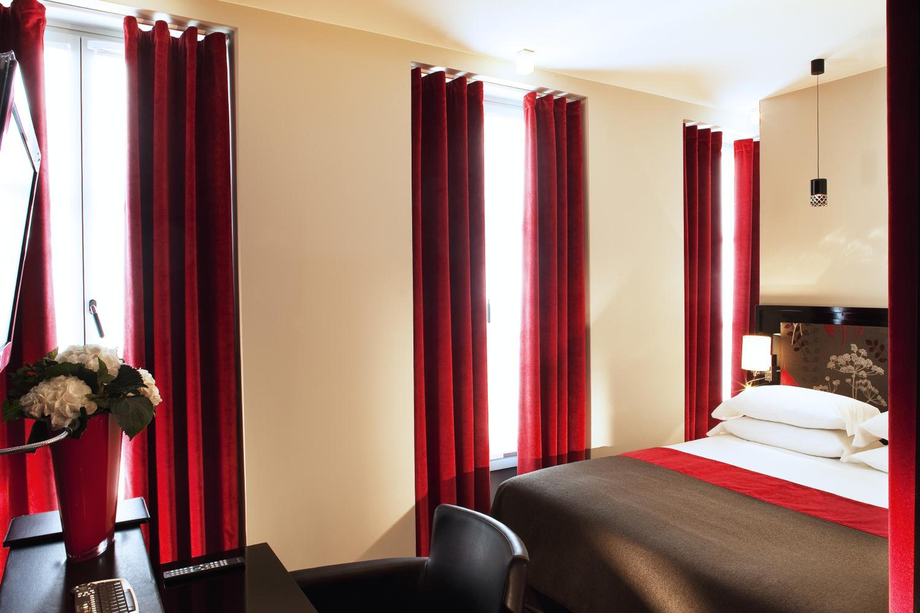 Double Room with Shower photo 1