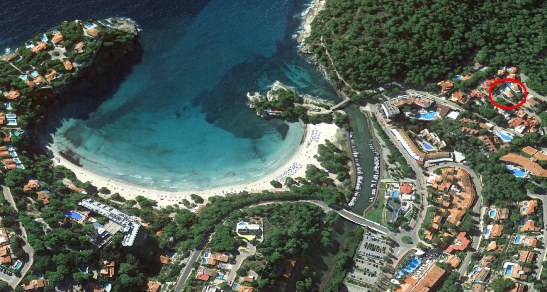 Villa photo 2