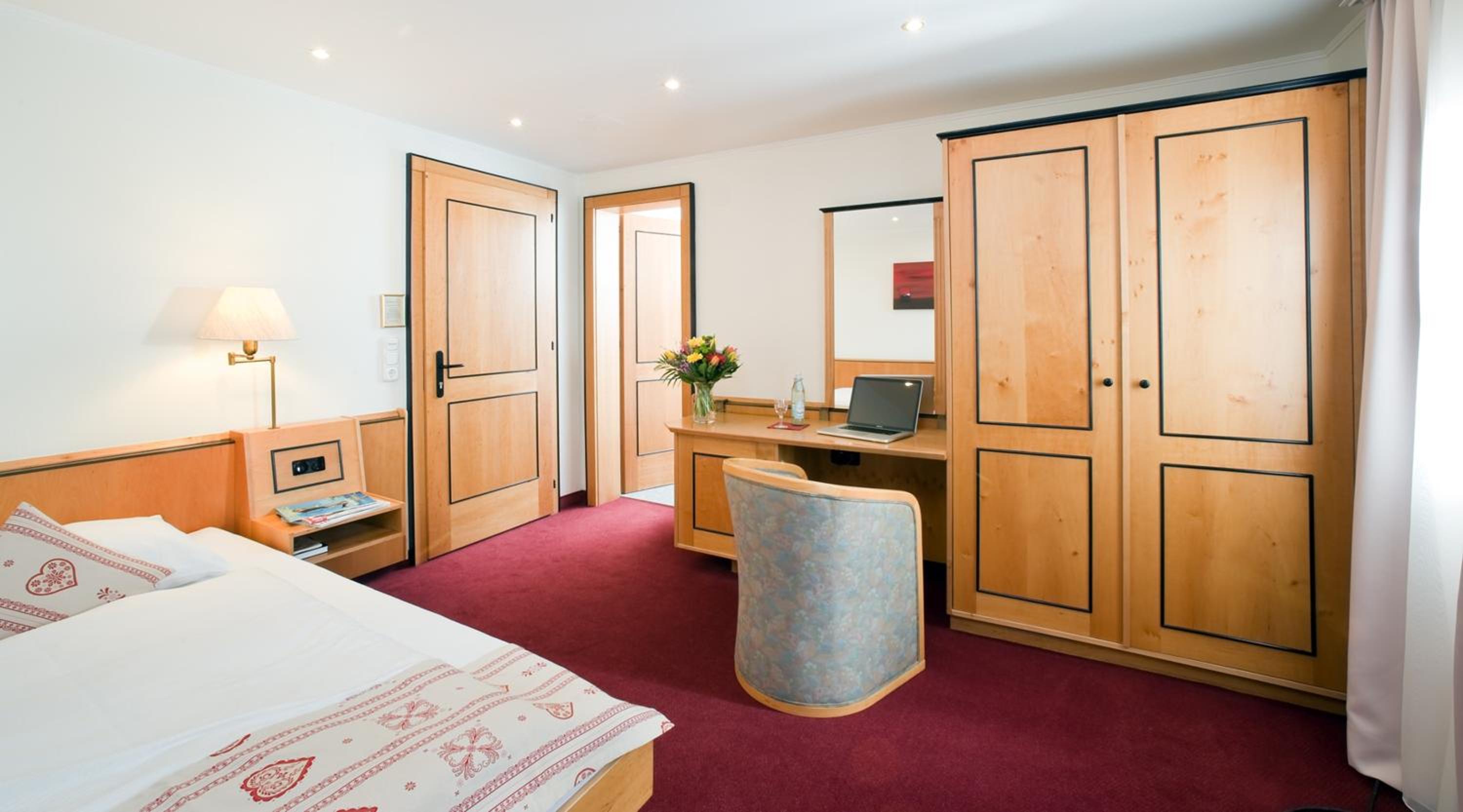 Deluxe Single Room with Balcony photo 3