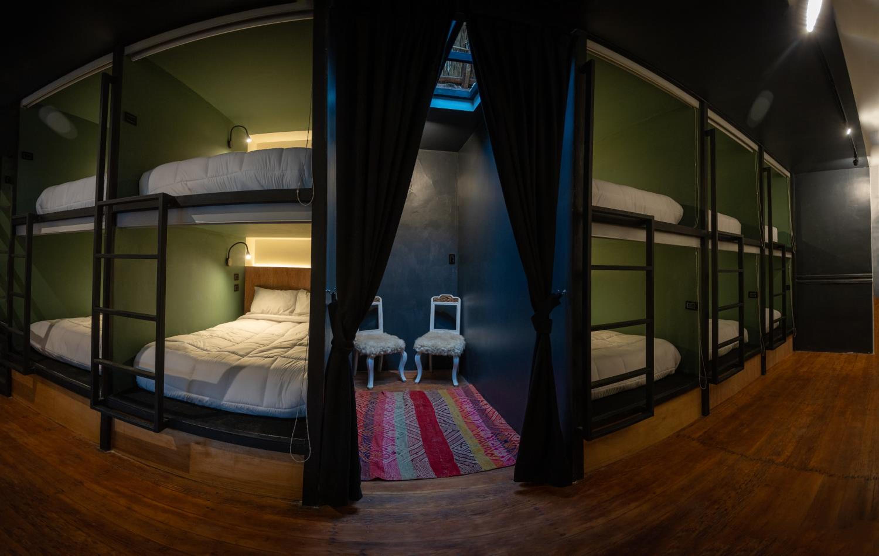 Bed in 12-Bed Mixed Dormitory Room photo 3