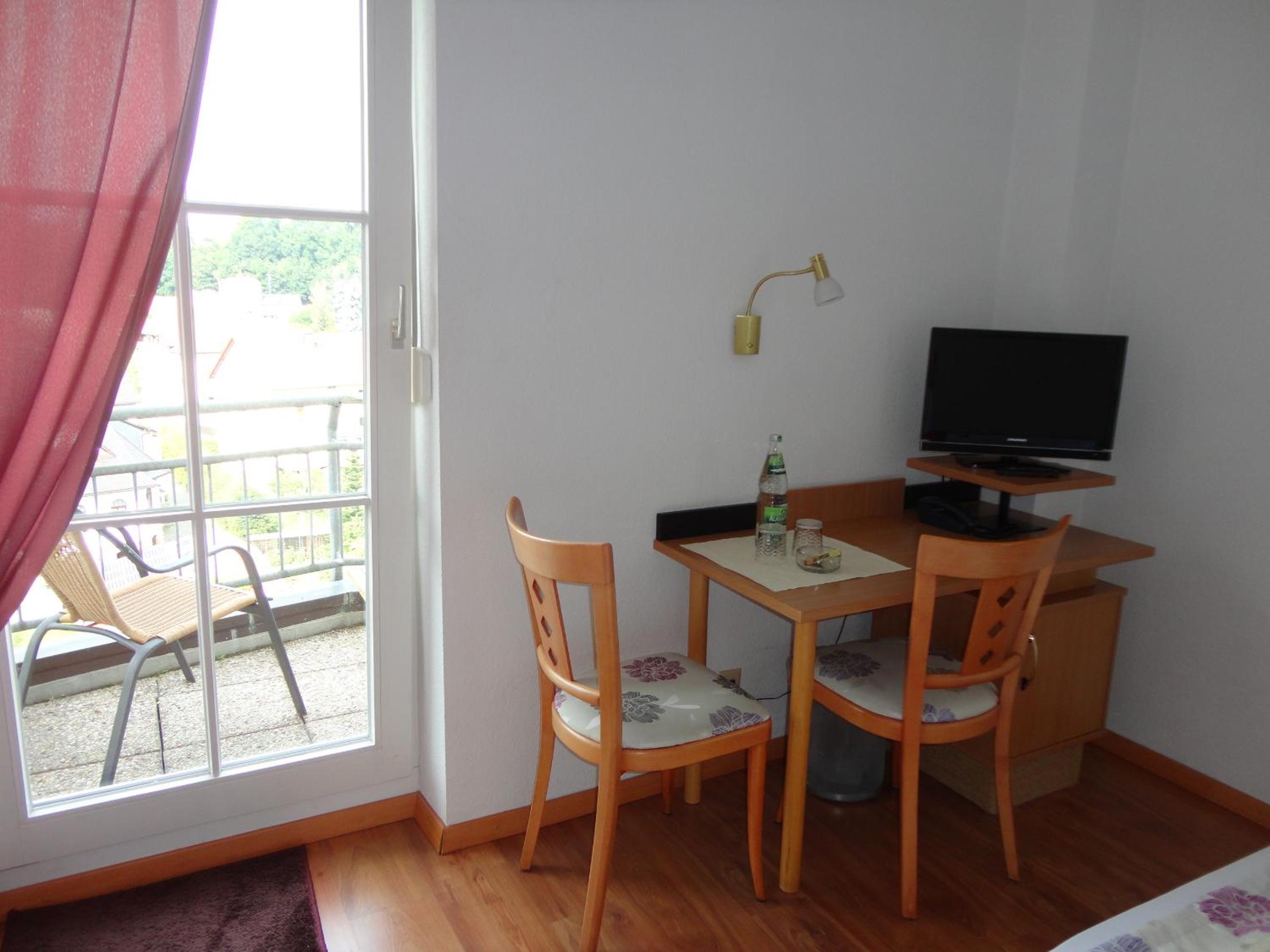 Double Room - Photo 3