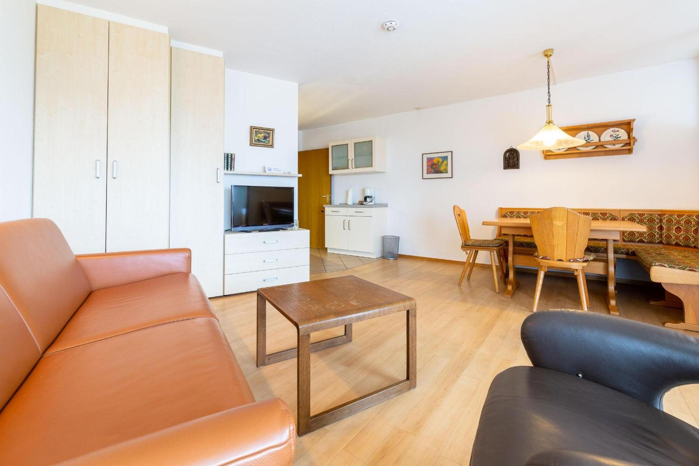 Apartment with Balcony photo 1