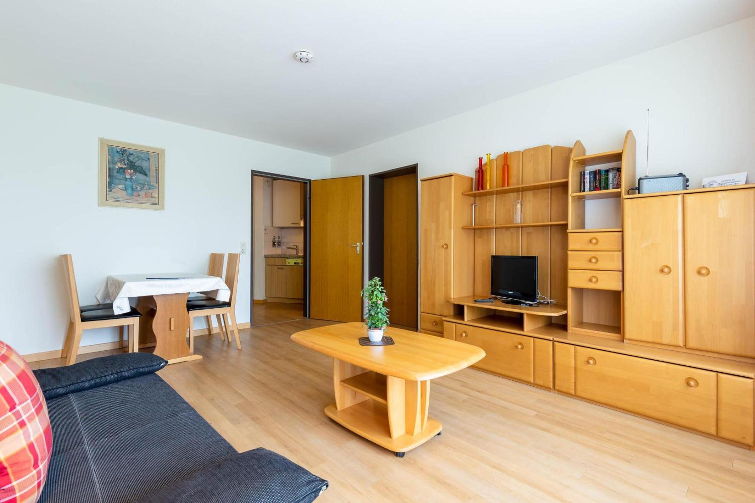 Apartment with Balcony photo 2