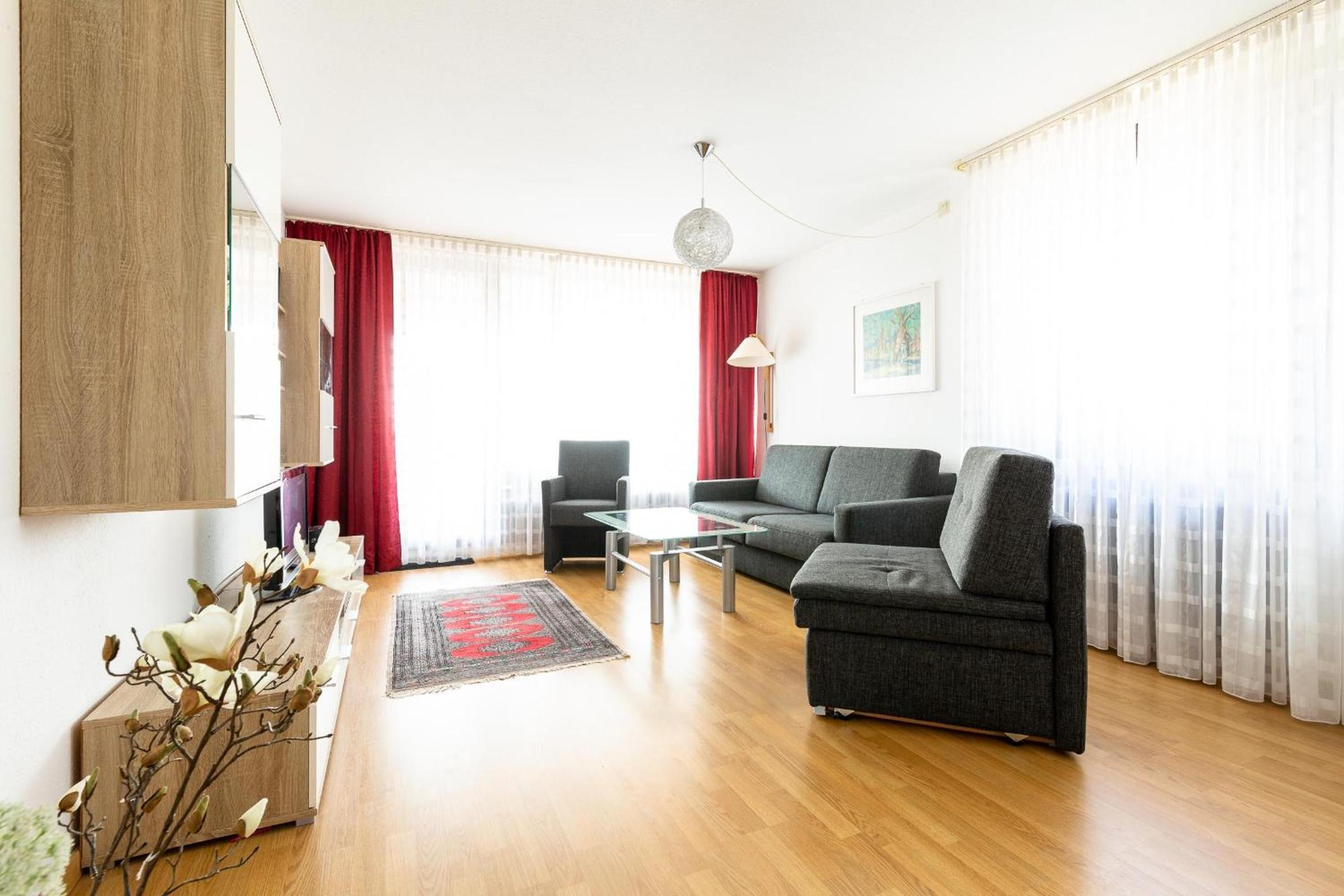 Apartment with Balcony photo 1
