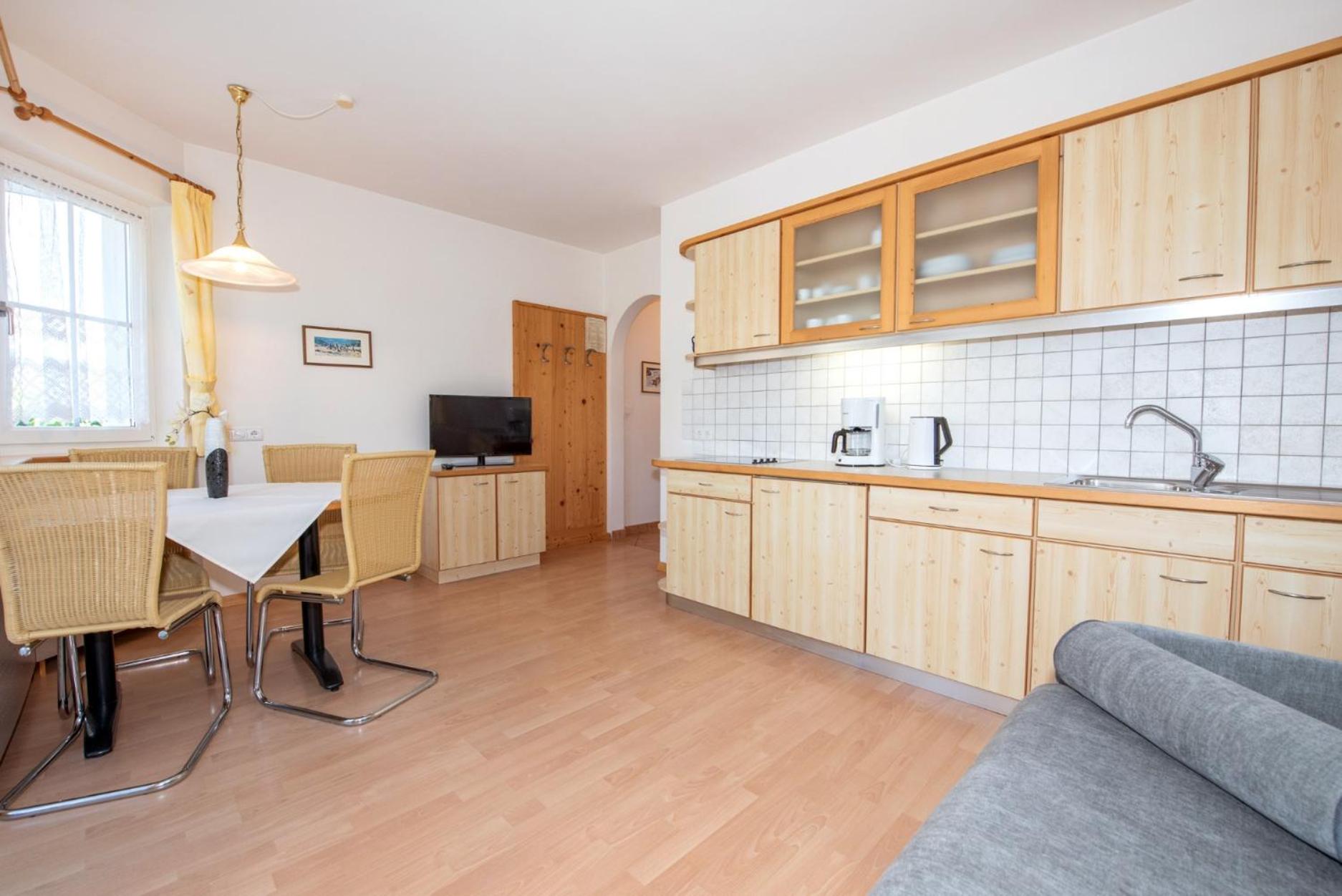 Apartment with Lake View photo 3