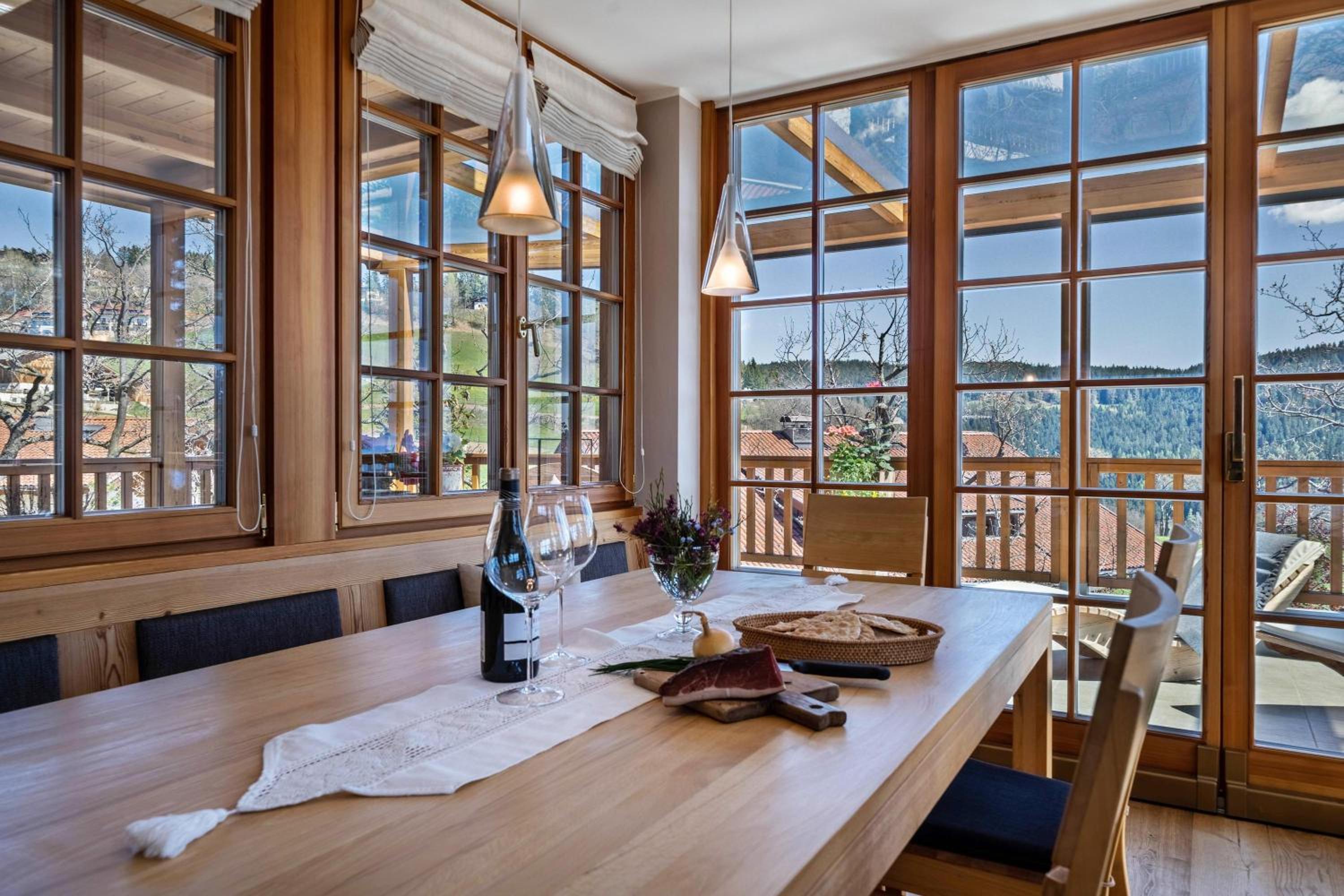 Two-Bedroom Deluxe Apartment with Garden View photo 3