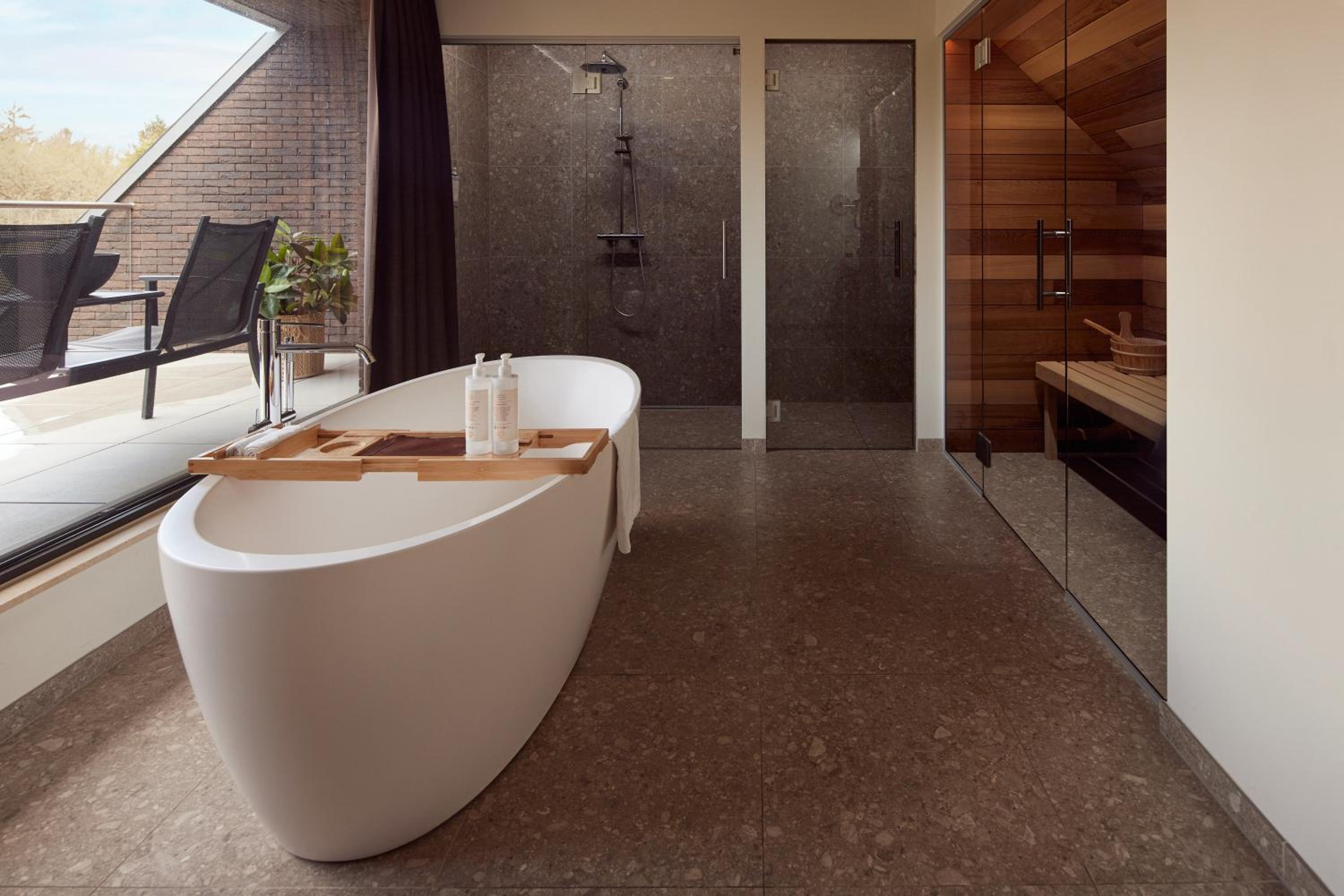 Duplex Suite - Photo 2