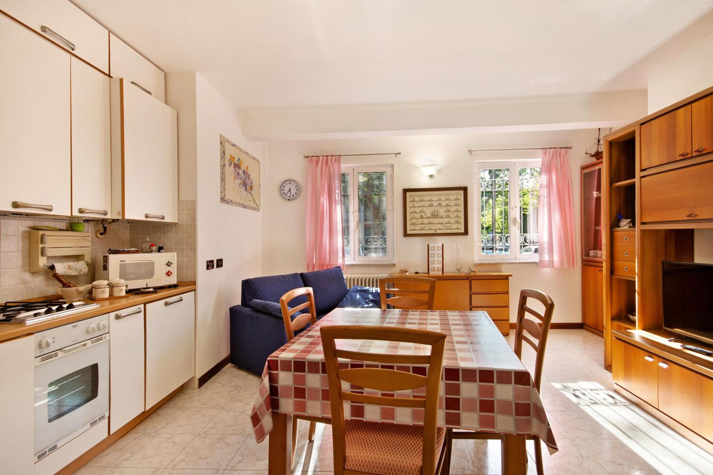 Superior One-Bedroom Apartment with Balcony photo 2