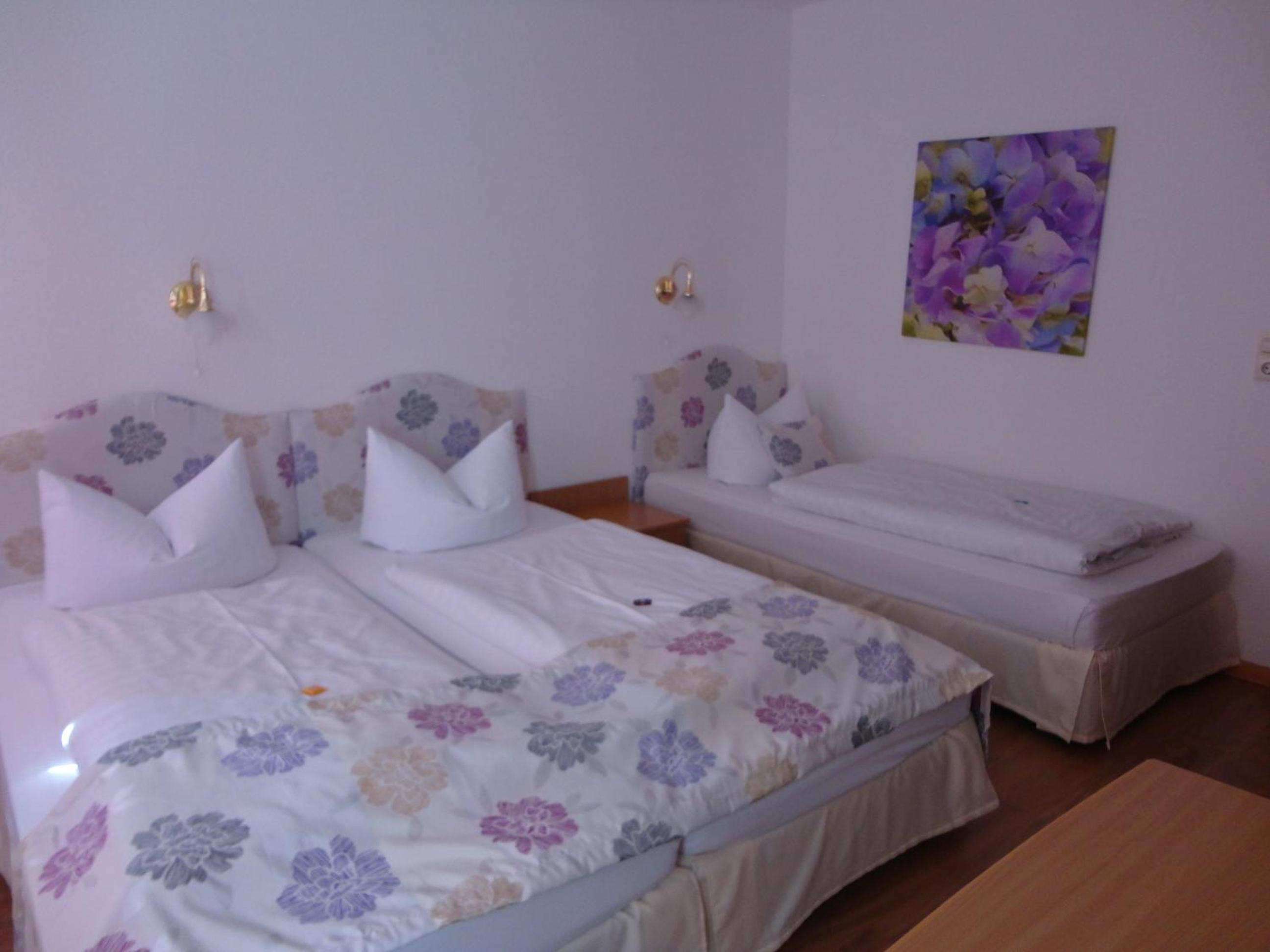 Double Room - Photo 13