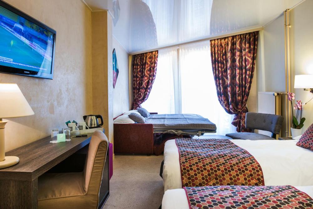 Quadruple Superior Room Etoile thumbnail 5