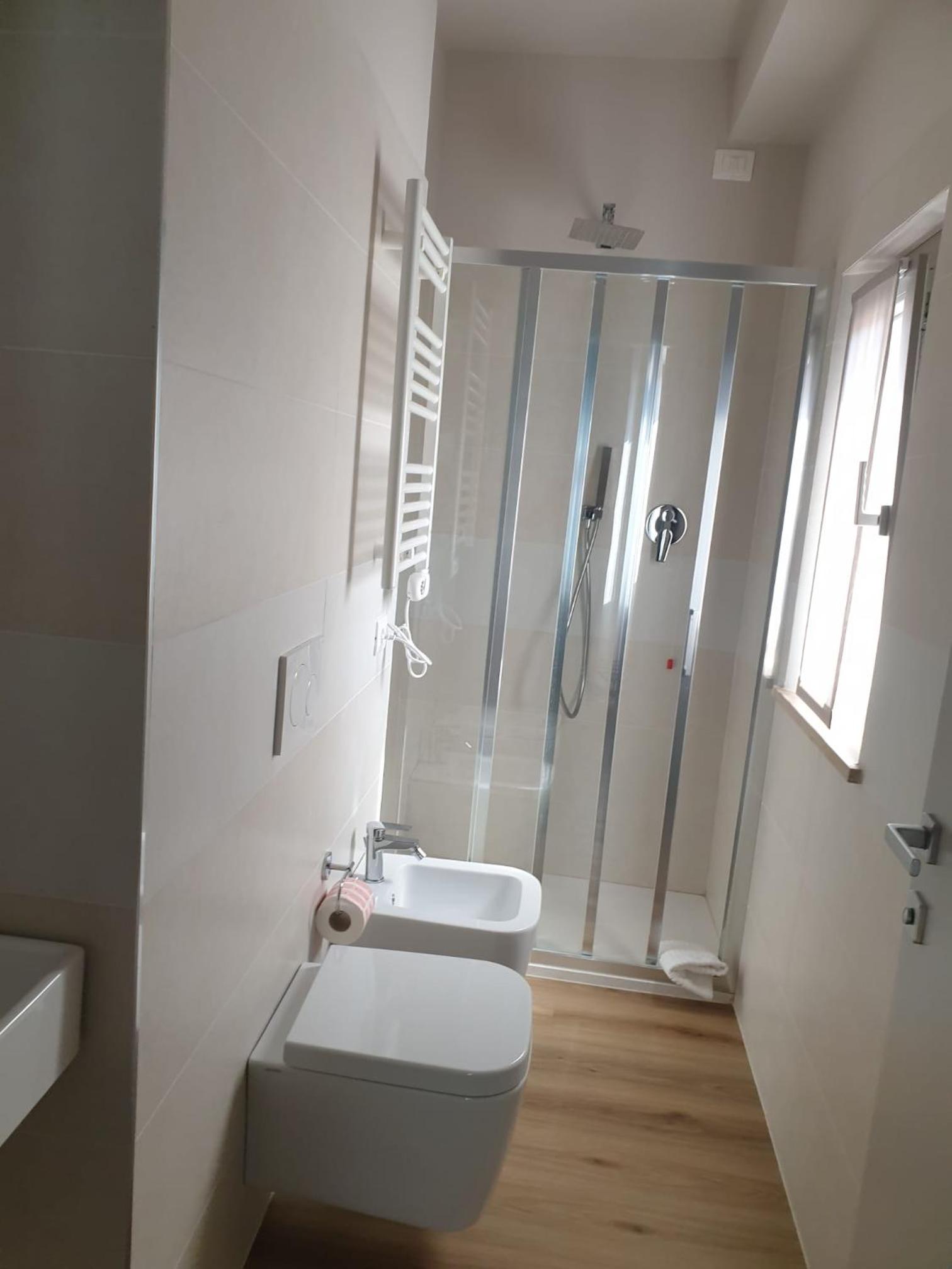 Classic Double or Twin Room - Photo 18