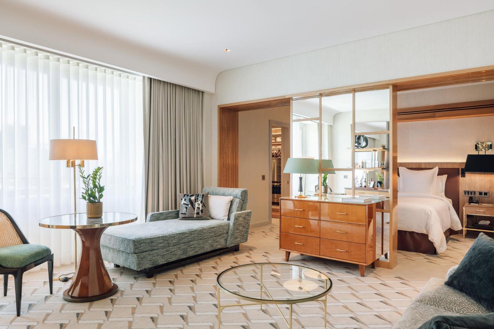Studio Suite with One King Bed (Non Smoking)