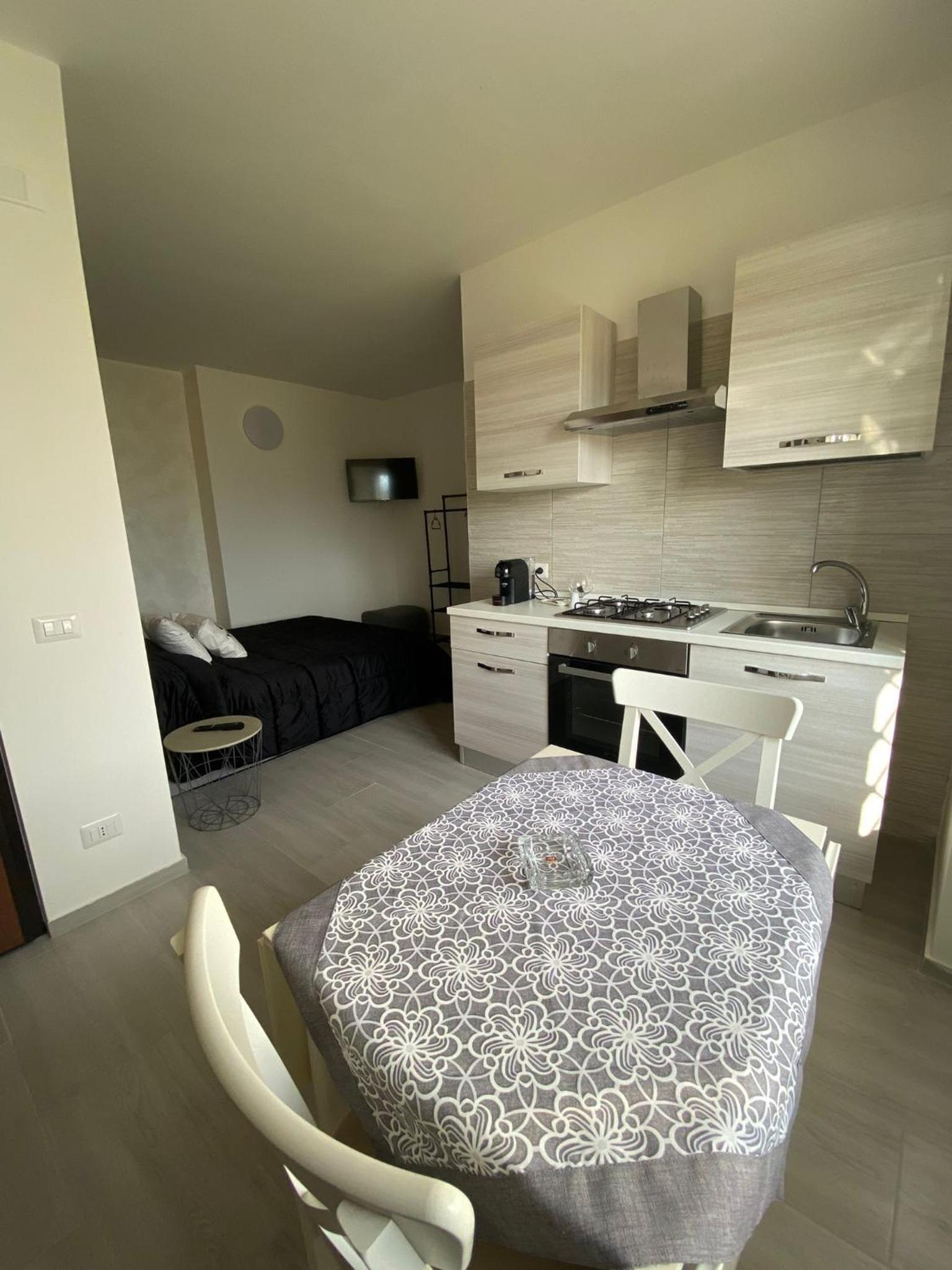 Standard Double Room - Photo 5