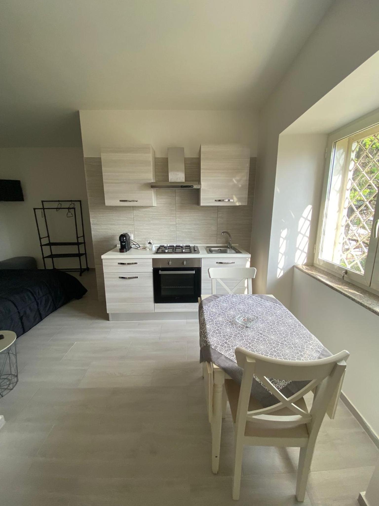 Standard Double Room - Photo 6
