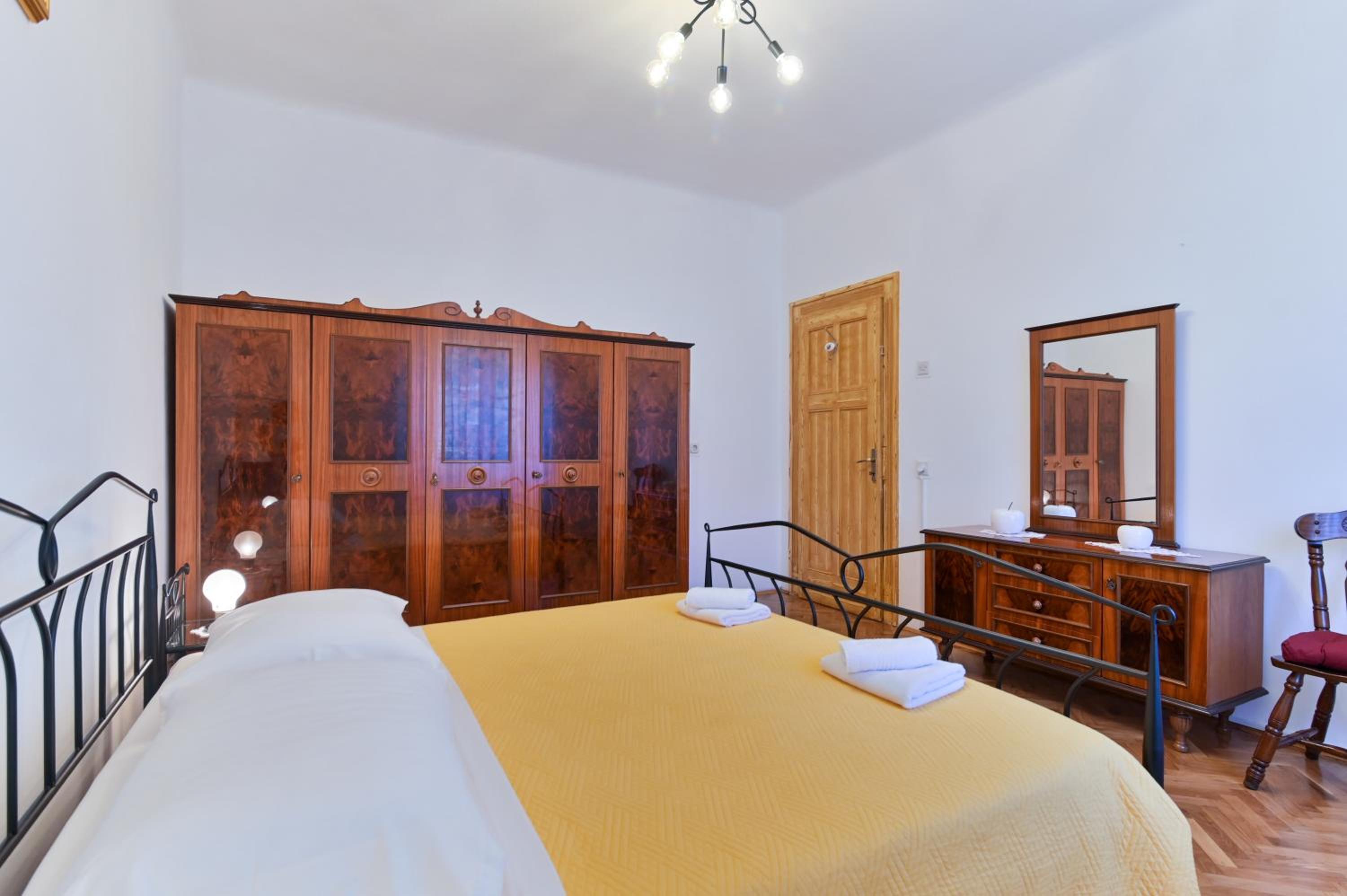 One Bedroom Apartment with Balcony