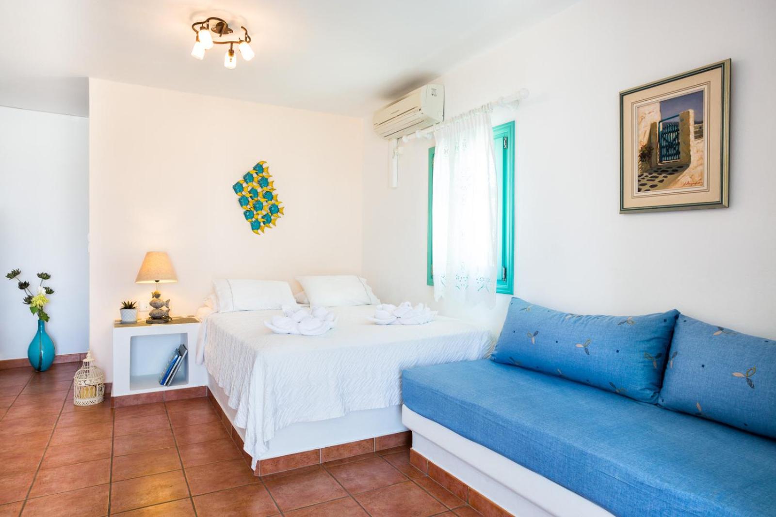 Standard Triple Room photo 3