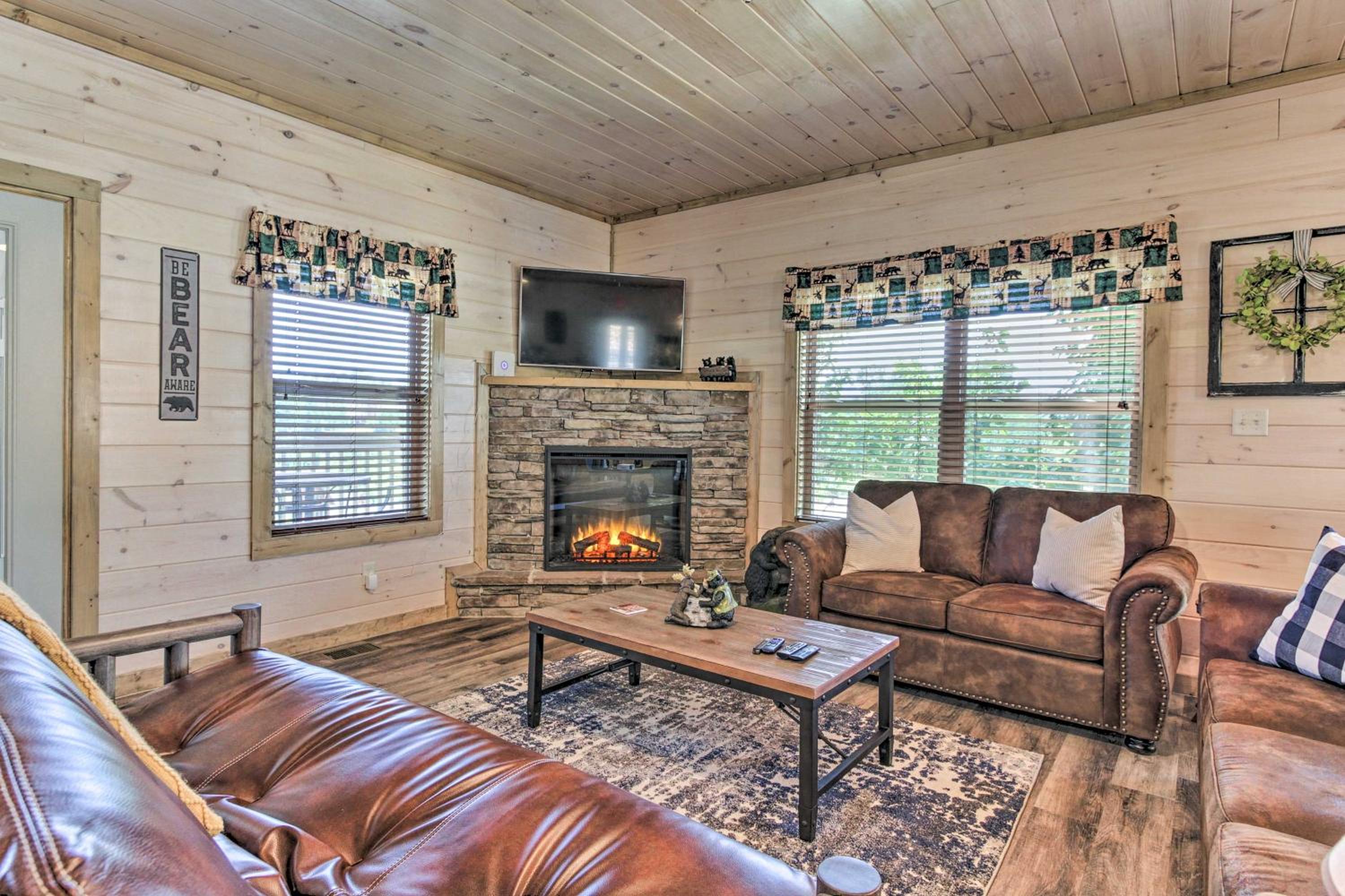 Seven-Bedroom House - Photo 31