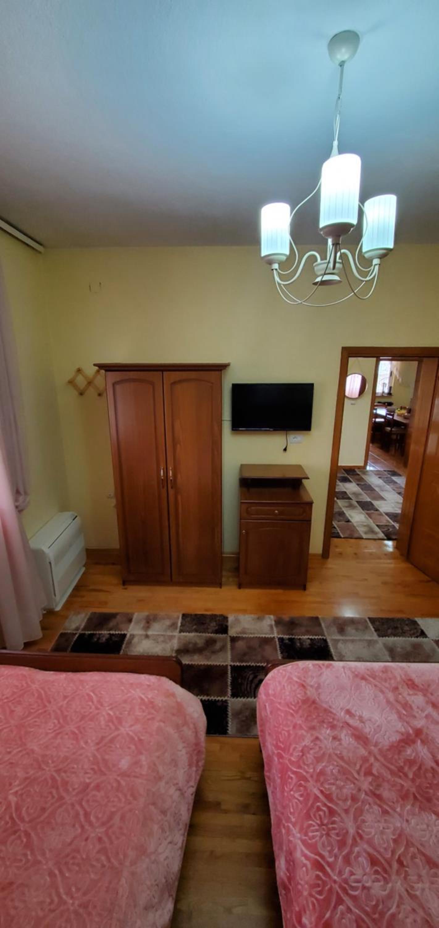 Deluxe Double Room (2 Adults + 1 Child) photo 1